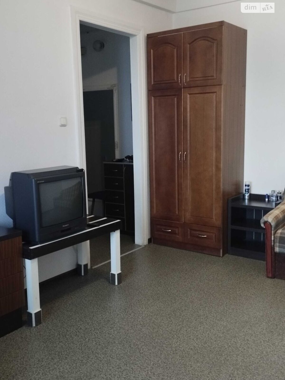 однокімнатна квартира в Дніпрі, район Центр, на вул. Січеславська Набережна в довготривалу оренду помісячно фото 1 однокімнатна квартира в Дніпрі, район Центр, на вул. Січеславська Набережна в довготривалу оренду помісячно фото 1