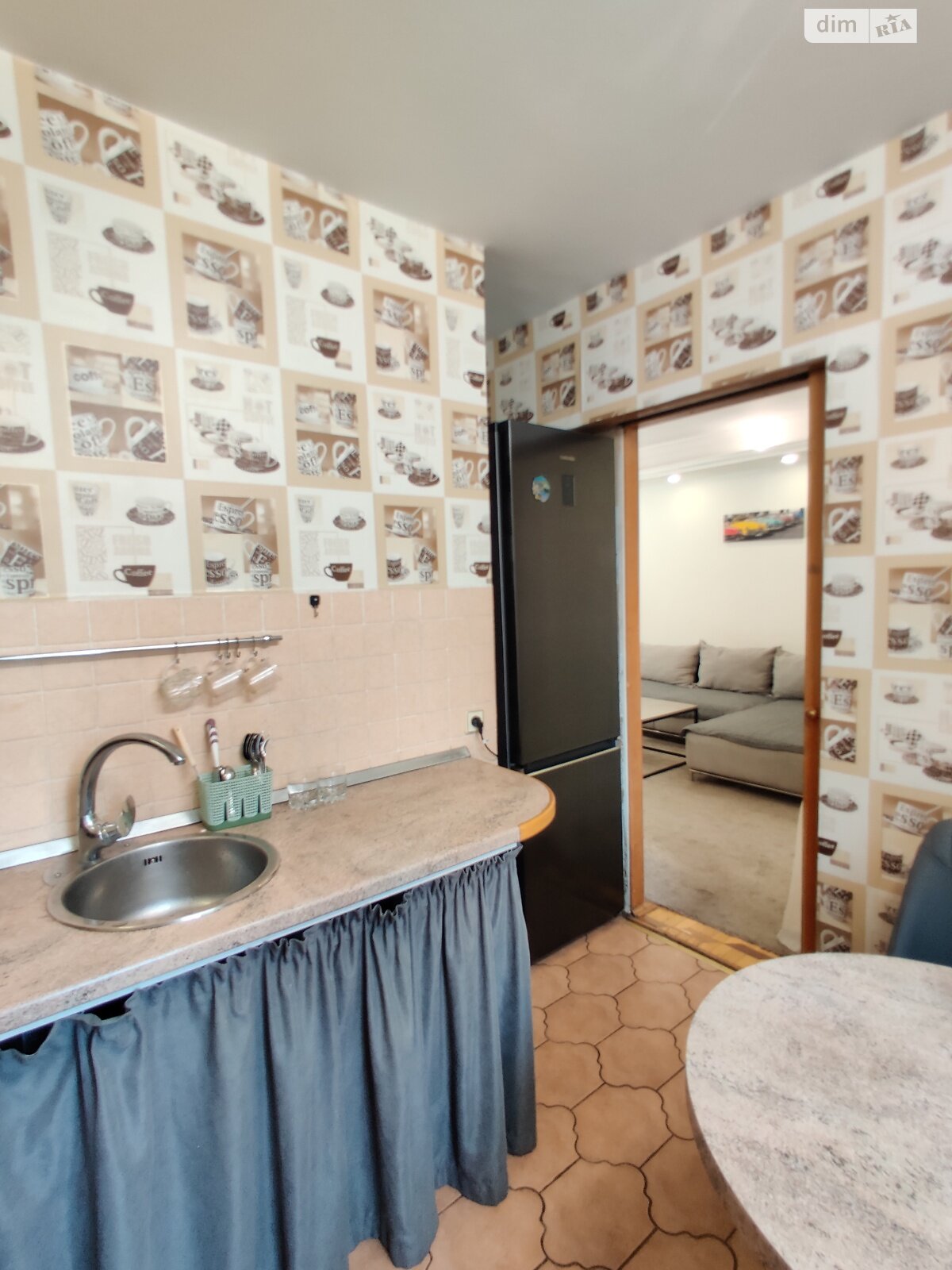 четырехкомнатная квартира в Днепре, район Центр, на ул. Сичеславская Набережная 37 в аренду на долгий срок помесячно фото 1