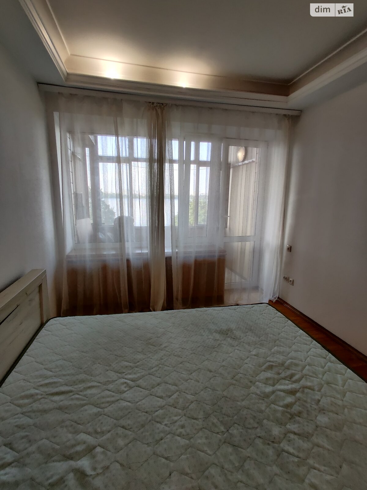 четырехкомнатная квартира в Днепре, район Центр, на ул. Сичеславская Набережная 37 в аренду на долгий срок помесячно фото 1