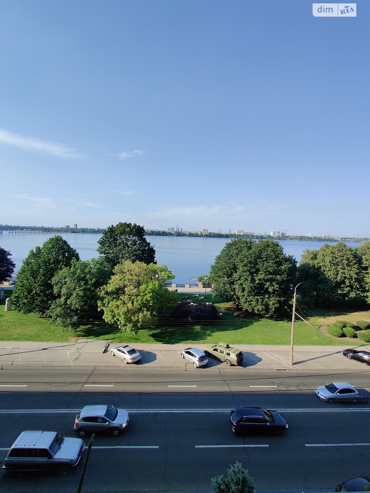 четырехкомнатная квартира в Днепре, район Центр, на ул. Сичеславская Набережная 37 в аренду на долгий срок помесячно фото 1