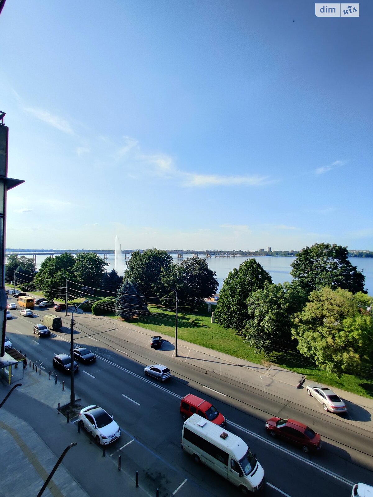 четырехкомнатная квартира в Днепре, район Центр, на ул. Сичеславская Набережная 37 в аренду на долгий срок помесячно фото 1