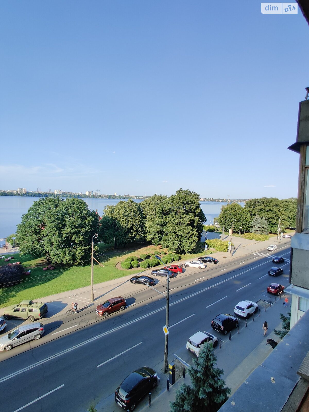 четырехкомнатная квартира в Днепре, район Центр, на ул. Сичеславская Набережная 37 в аренду на долгий срок помесячно фото 1