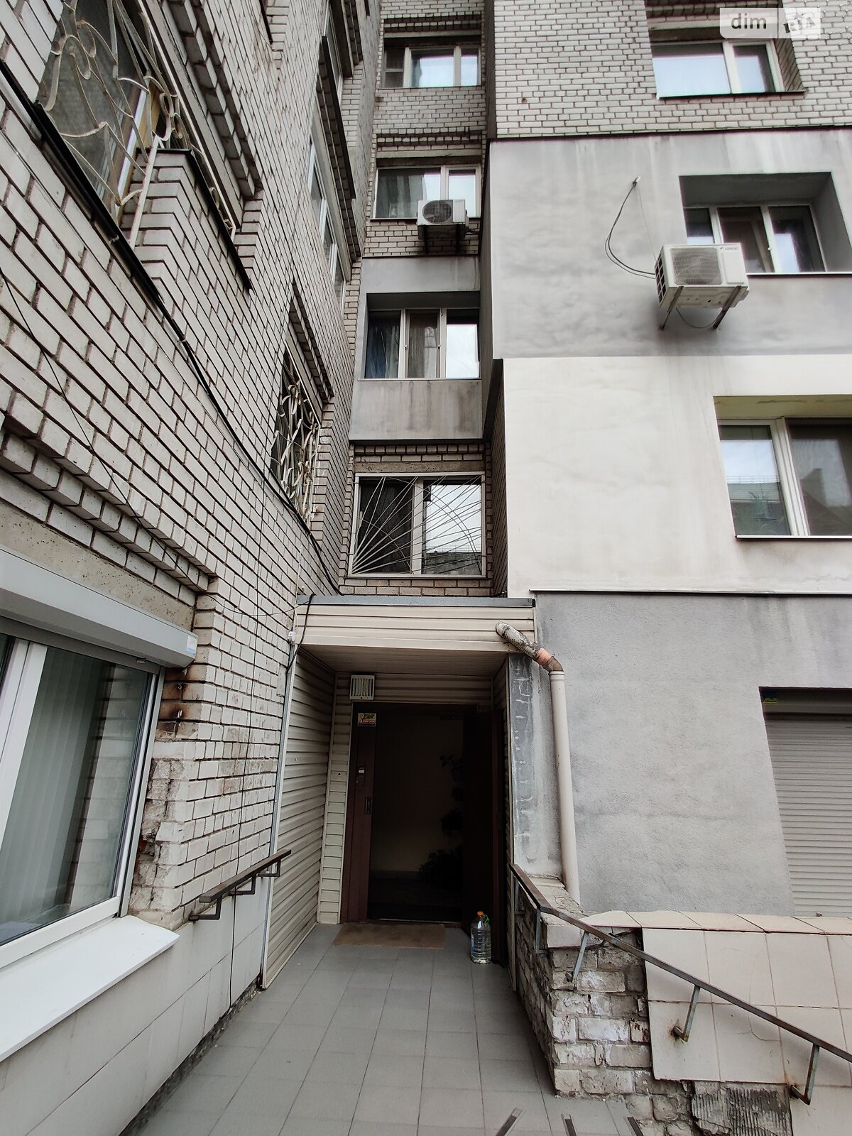 однокімнатна квартира в Дніпрі, район Центр, на вул. Старокозацька 38 в довготривалу оренду помісячно фото 1 однокімнатна квартира в Дніпрі, район Центр, на вул. Старокозацька 38 в довготривалу оренду помісячно фото 1