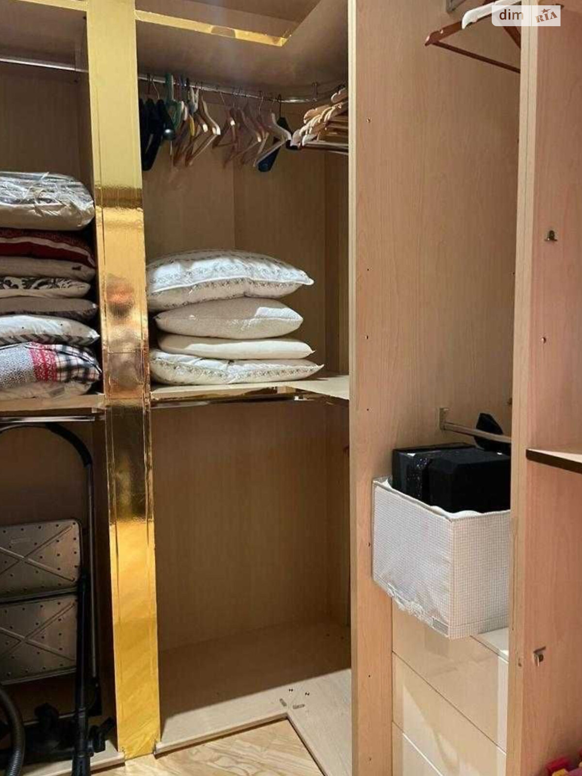 четырехкомнатная квартира в Днепре, район Центр, на ул. Староказацкая 25 в аренду на долгий срок помесячно фото 1 четырехкомнатная квартира в Днепре, район Центр, на ул. Староказацкая 25 в аренду на долгий срок помесячно фото 1