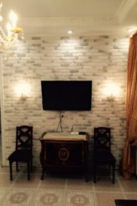 однокімнатна квартира в Дніпрі, район Центр, на вул. Святослава Хороброго 6 в довготривалу оренду помісячно фото 2