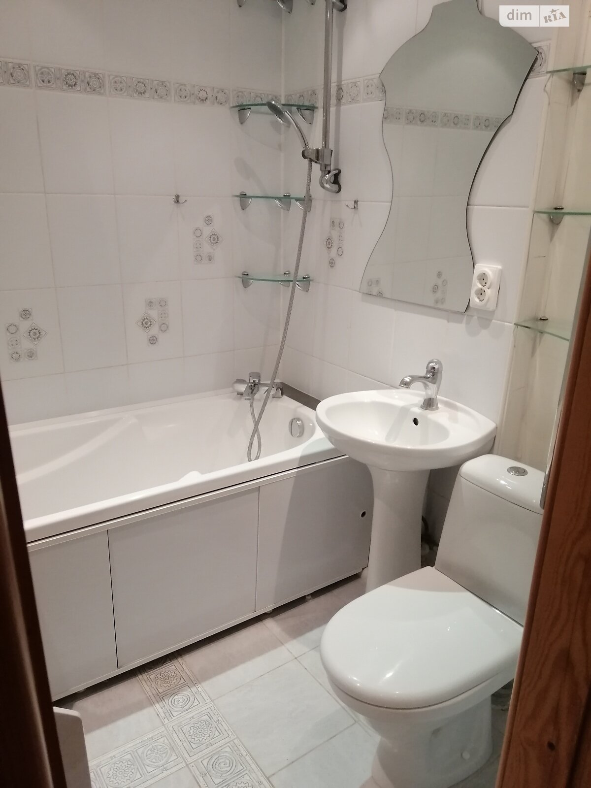 двокімнатна квартира з ремонтом в Дніпрі, район Центр, на вул. Воскресенська 12 в довготривалу оренду помісячно фото 1 двокімнатна квартира з ремонтом в Дніпрі, район Центр, на вул. Воскресенська 12 в довготривалу оренду помісячно фото 1