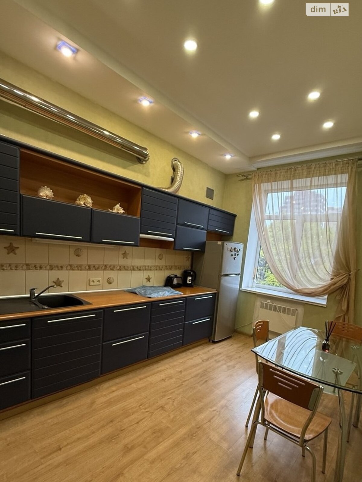 двухкомнатная квартира в Днепре, район Центр, на просп. Яворницкого Дмитрия 53А в аренду на долгий срок помесячно фото 1 двухкомнатная квартира в Днепре, район Центр, на просп. Яворницкого Дмитрия 53А в аренду на долгий срок помесячно фото 1