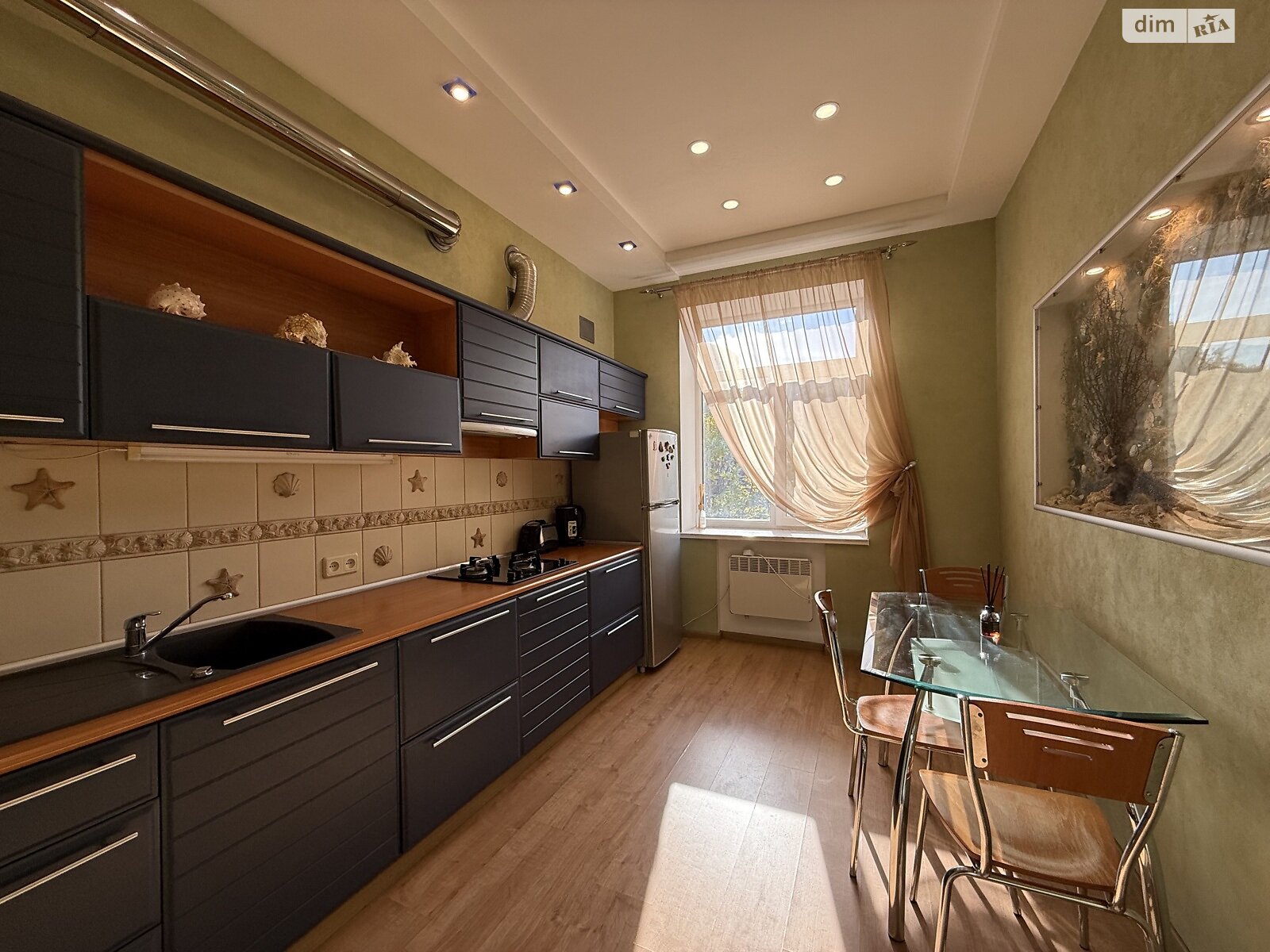 двухкомнатная квартира в Днепре, район Центр, на просп. Яворницкого Дмитрия 53А в аренду на долгий срок помесячно фото 1 двухкомнатная квартира в Днепре, район Центр, на просп. Яворницкого Дмитрия 53А в аренду на долгий срок помесячно фото 1