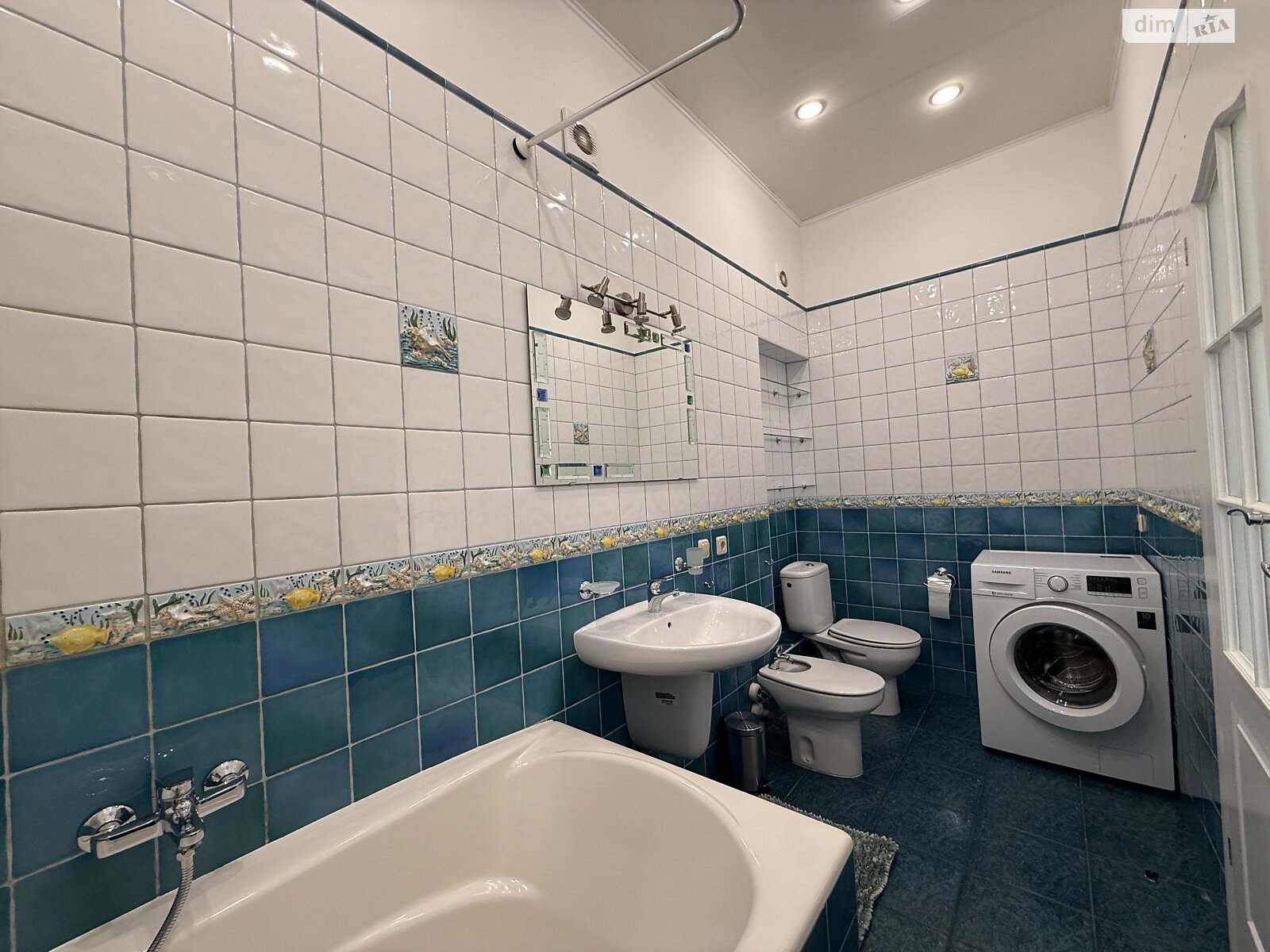 двухкомнатная квартира в Днепре, район Центр, на просп. Яворницкого Дмитрия 53А в аренду на долгий срок помесячно фото 1 двухкомнатная квартира в Днепре, район Центр, на просп. Яворницкого Дмитрия 53А в аренду на долгий срок помесячно фото 1