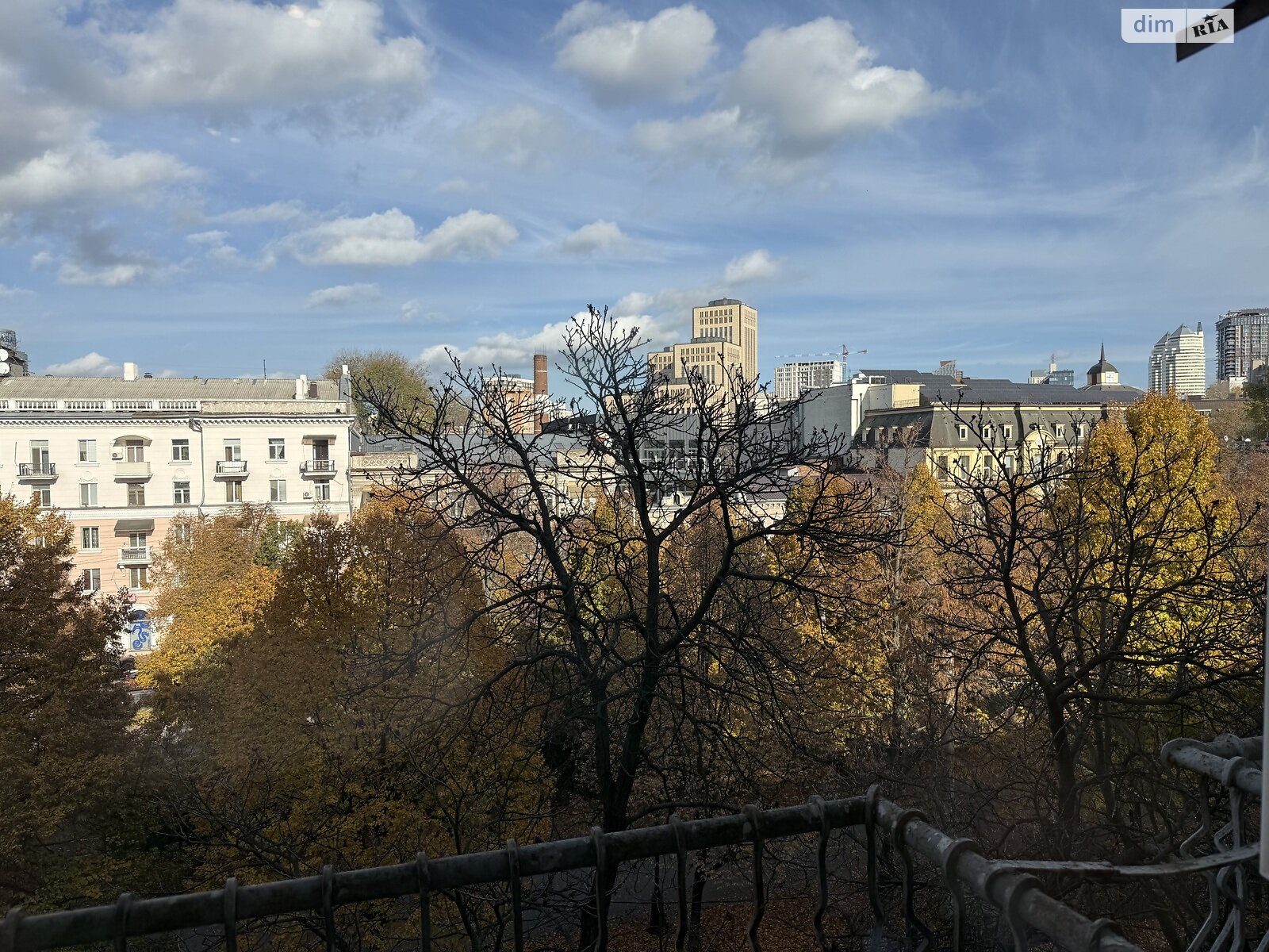 двухкомнатная квартира в Днепре, район Центр, на просп. Яворницкого Дмитрия 53А в аренду на долгий срок помесячно фото 1 двухкомнатная квартира в Днепре, район Центр, на просп. Яворницкого Дмитрия 53А в аренду на долгий срок помесячно фото 1