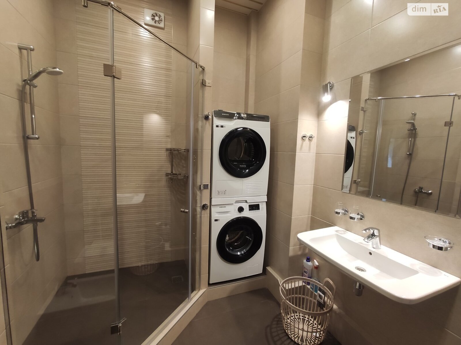 однокомнатная квартира в Днепре, район Шевченковский, на ул. Южная 8Г в аренду на долгий срок помесячно фото 1 однокомнатная квартира в Днепре, район Шевченковский, на ул. Южная 8Г в аренду на долгий срок помесячно фото 1