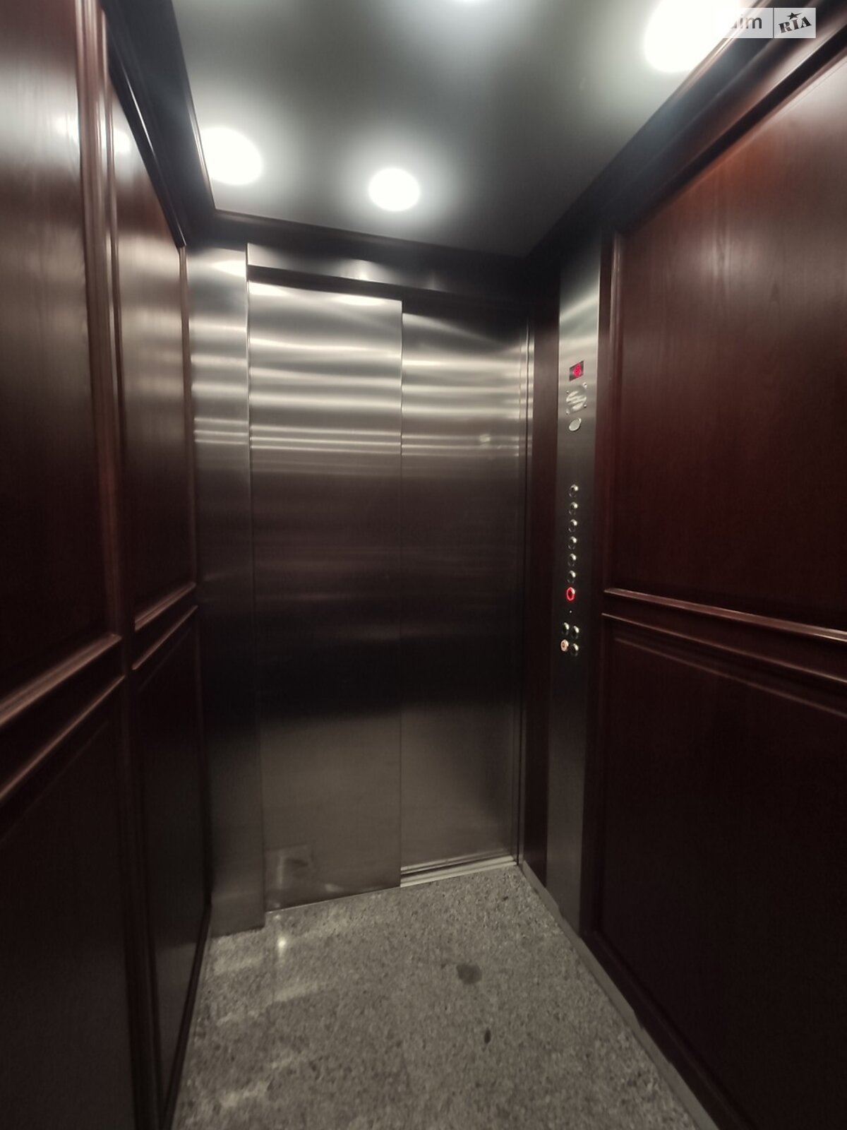 однокомнатная квартира в Днепре, район Шевченковский, на ул. Южная 8Г в аренду на долгий срок помесячно фото 1 однокомнатная квартира в Днепре, район Шевченковский, на ул. Южная 8Г в аренду на долгий срок помесячно фото 1