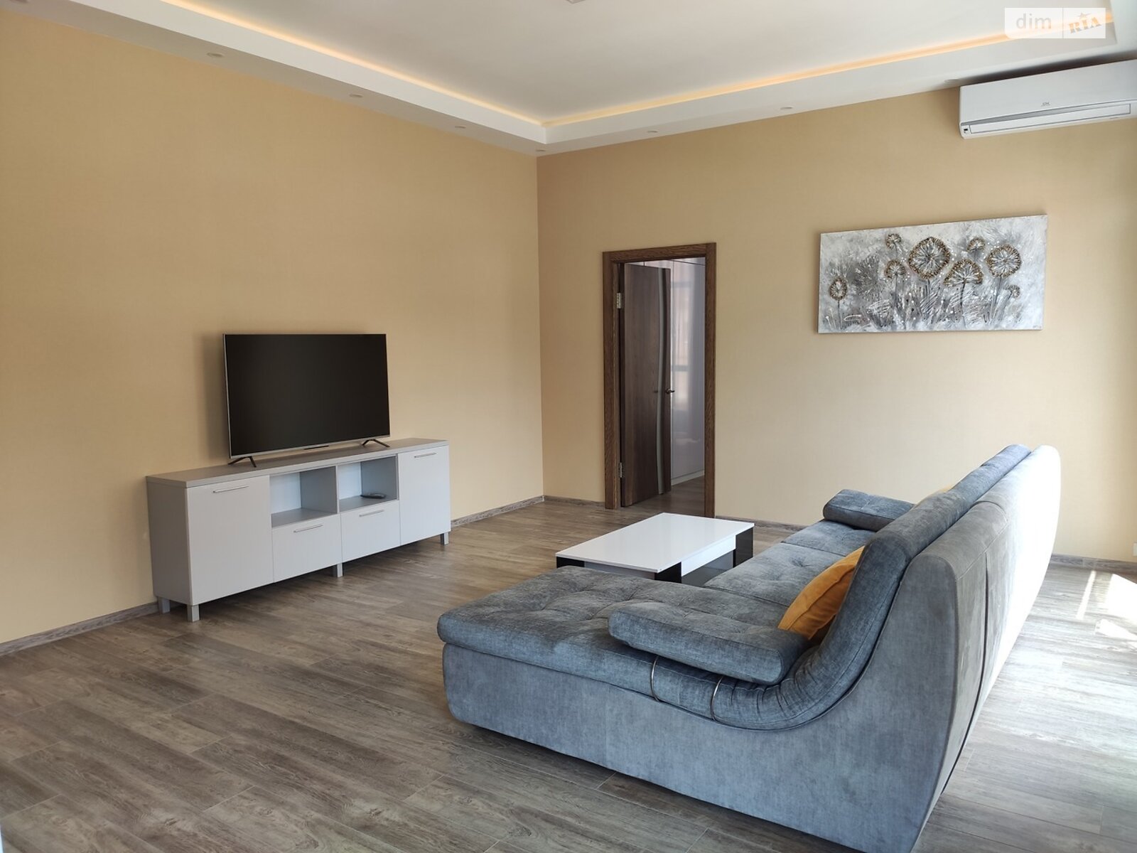 однокомнатная квартира в Днепре, район Шевченковский, на ул. Южная 8Г в аренду на долгий срок помесячно фото 1