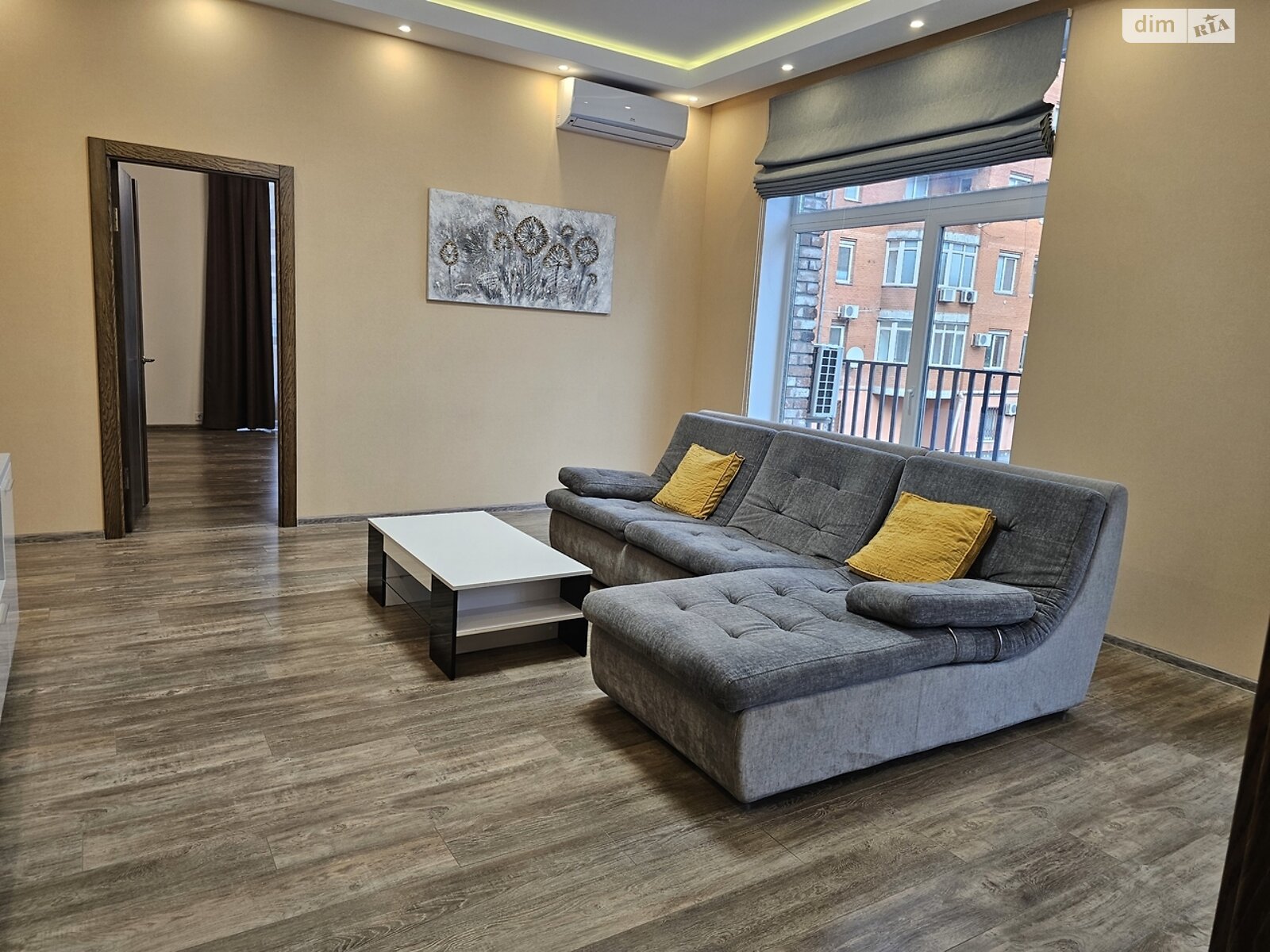 однокомнатная квартира в Днепре, район Шевченковский, на ул. Южная 8Г в аренду на долгий срок помесячно фото 1 однокомнатная квартира в Днепре, район Шевченковский, на ул. Южная 8Г в аренду на долгий срок помесячно фото 1