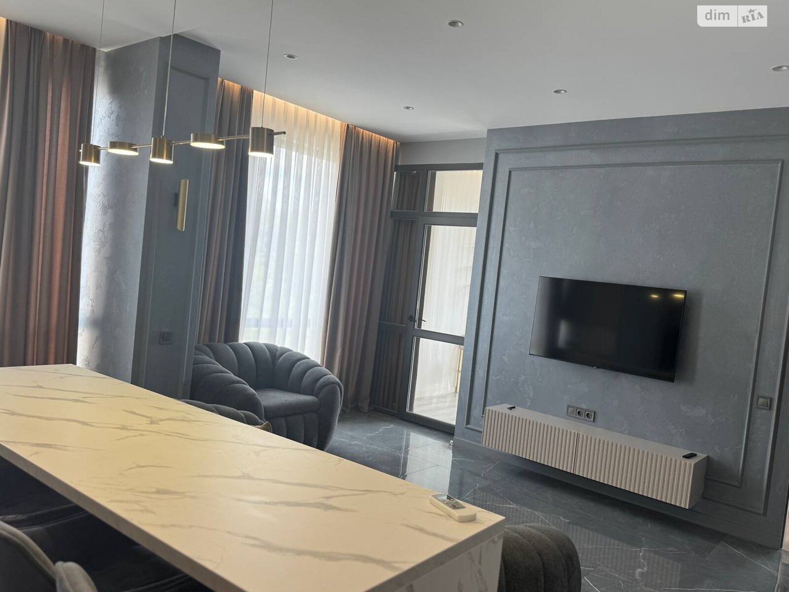 двухкомнатная квартира в Днепре, район Центральный, на ул. Короленко 22А в аренду на долгий срок помесячно фото 1