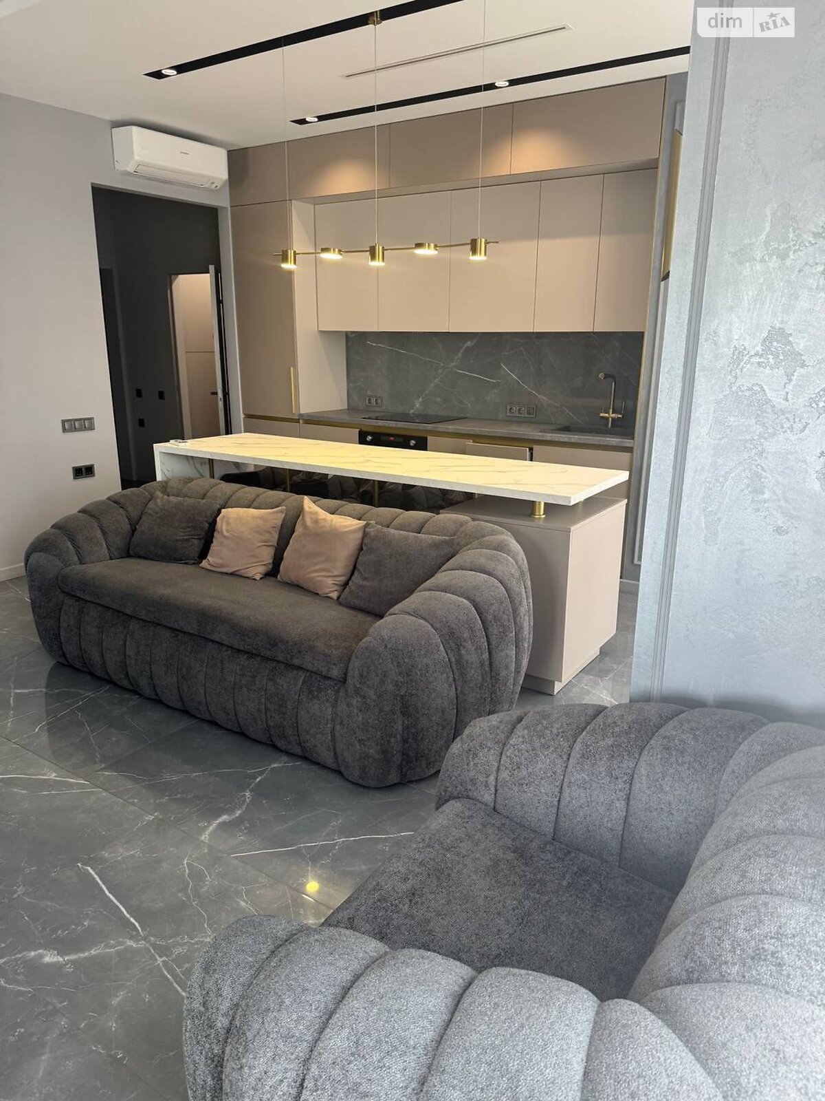 двухкомнатная квартира в Днепре, район Центральный, на ул. Короленко 22А в аренду на долгий срок помесячно фото 1