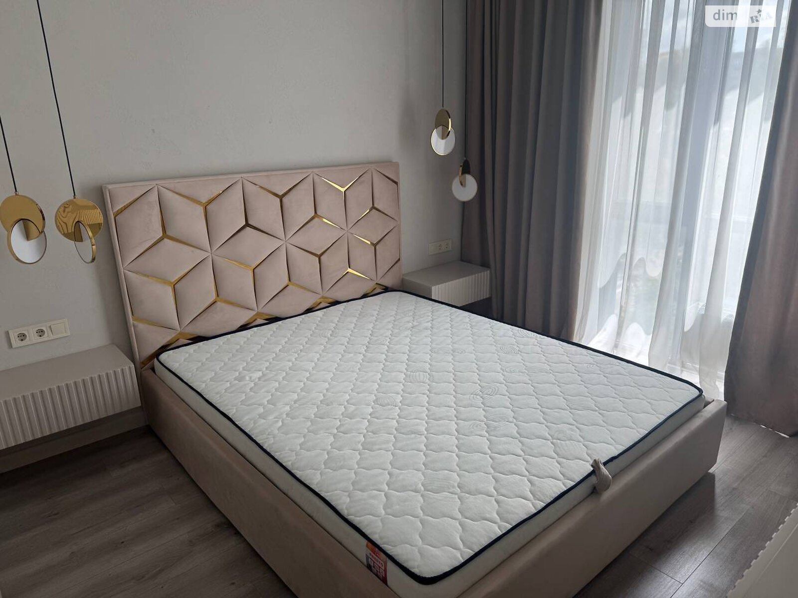 двухкомнатная квартира в Днепре, район Центральный, на ул. Короленко 22А в аренду на долгий срок помесячно фото 1