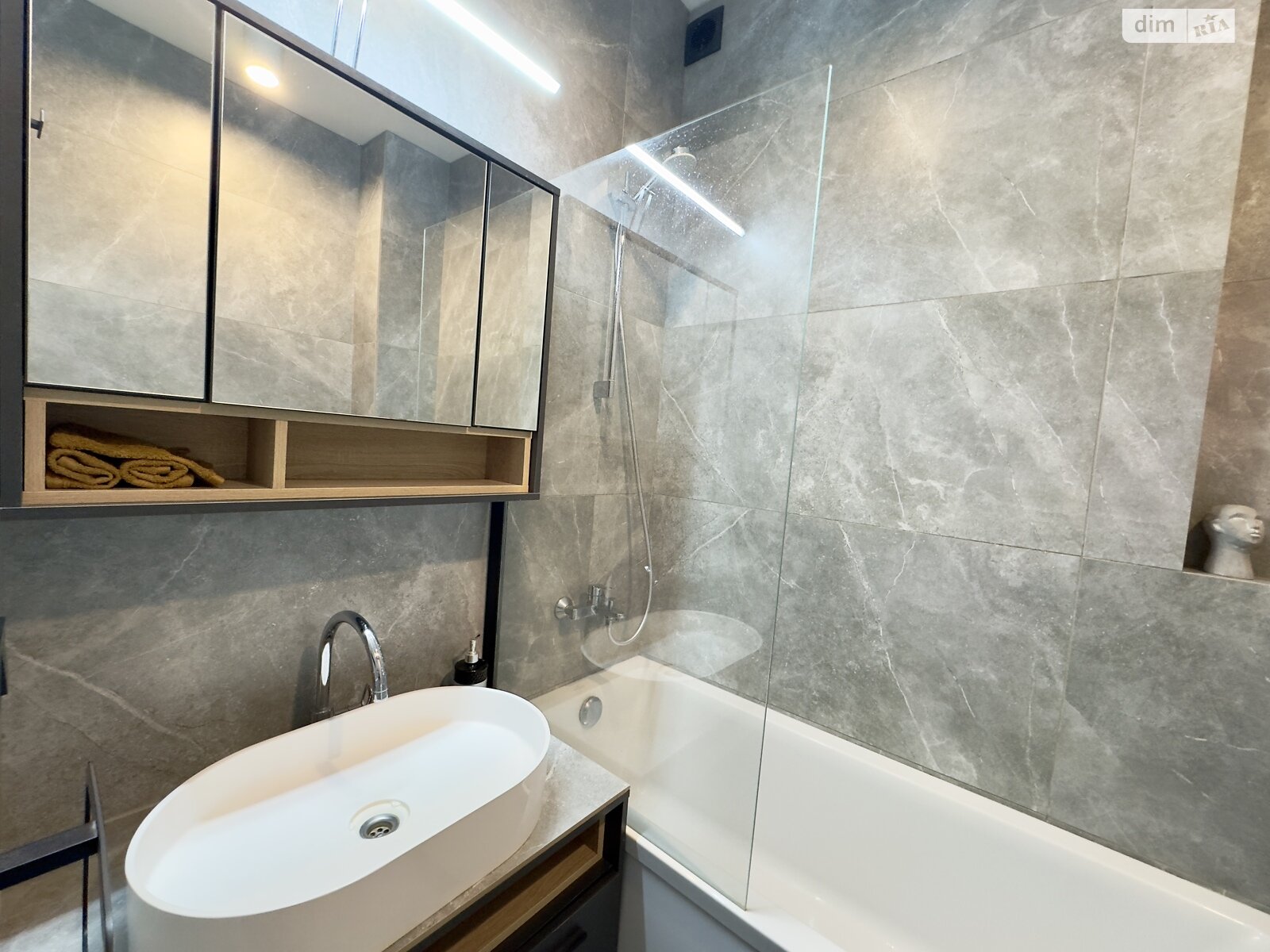 однокімнатна квартира в Дніпрі, район Центральний Пагорб, на вул. Костомарівська 1А в довготривалу оренду помісячно фото 1 однокімнатна квартира в Дніпрі, район Центральний Пагорб, на вул. Костомарівська 1А в довготривалу оренду помісячно фото 1