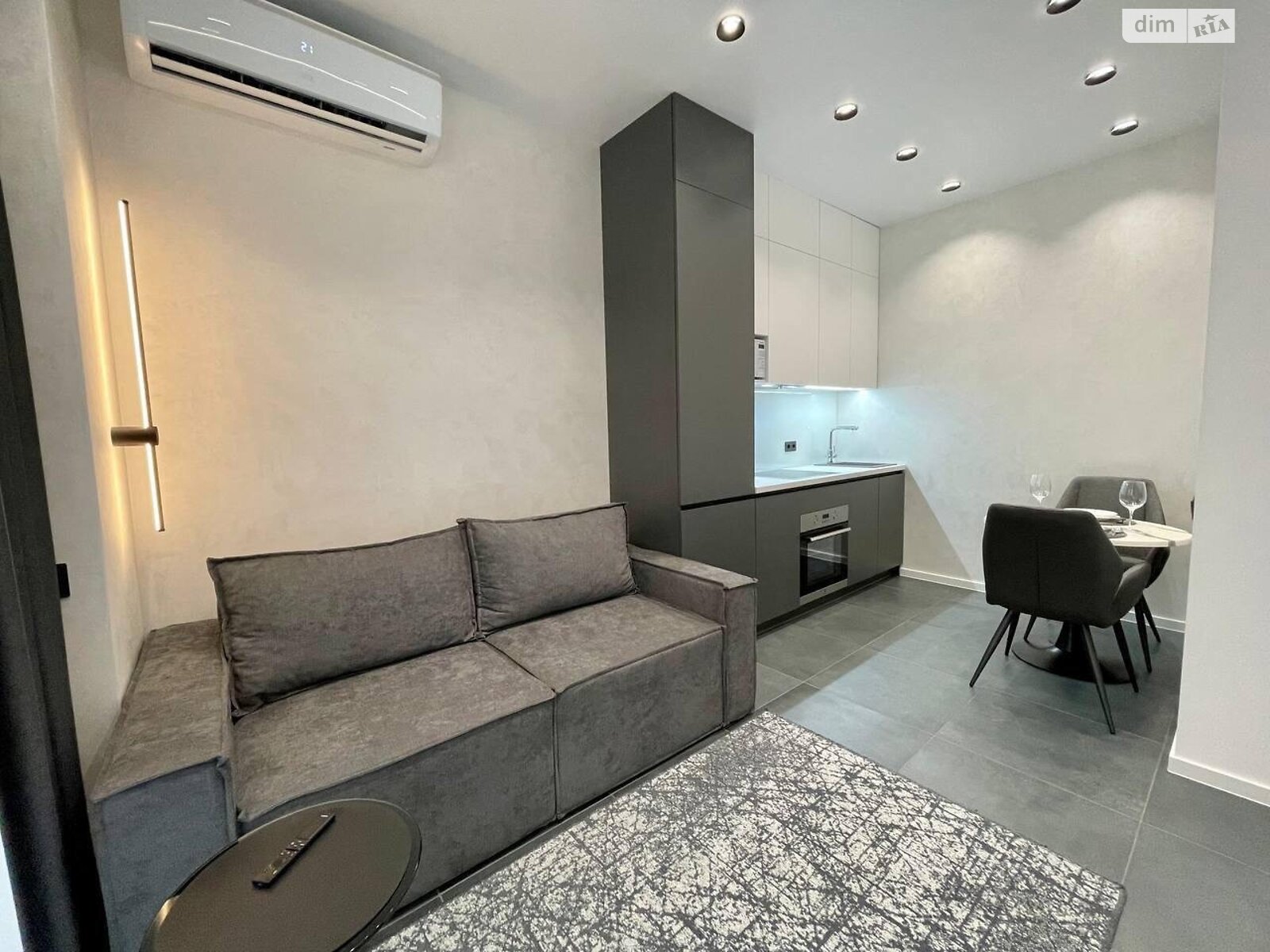 двухкомнатная квартира в Днепре, район Центральный Холм, на ул. Костомаровская 1А в аренду на долгий срок помесячно фото 1