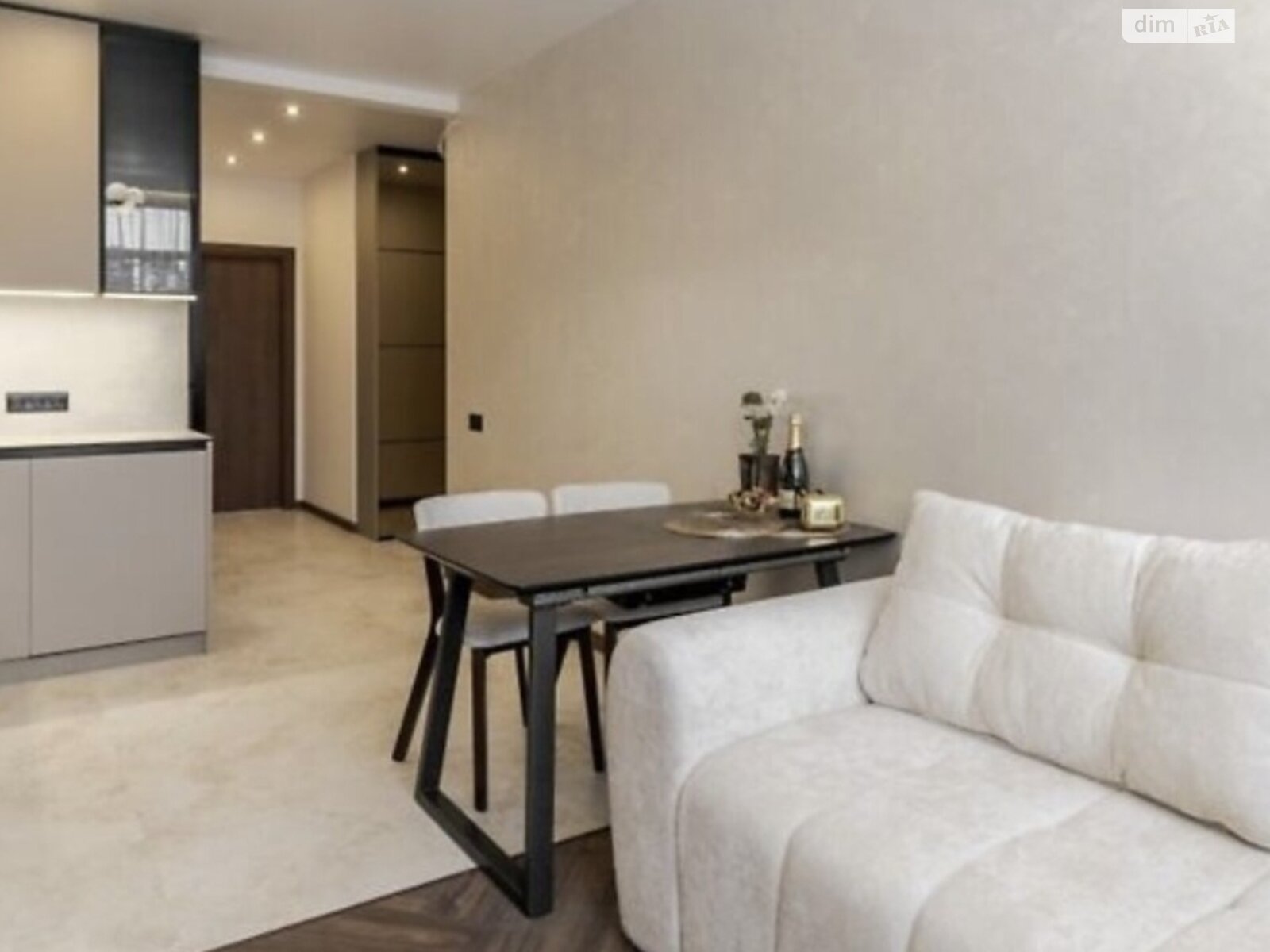 двухкомнатная квартира в Днепре, район Центральный Холм, на бул. Кучеревского 1 в аренду на долгий срок помесячно фото 1