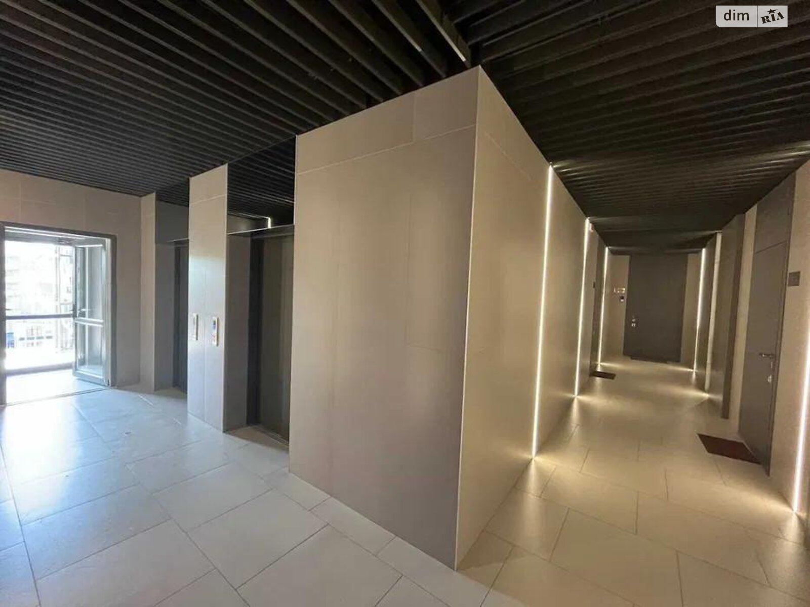 двухкомнатная квартира в Днепре, район Центральный Холм, на ул. Костомаровская 1А в аренду на долгий срок помесячно фото 1