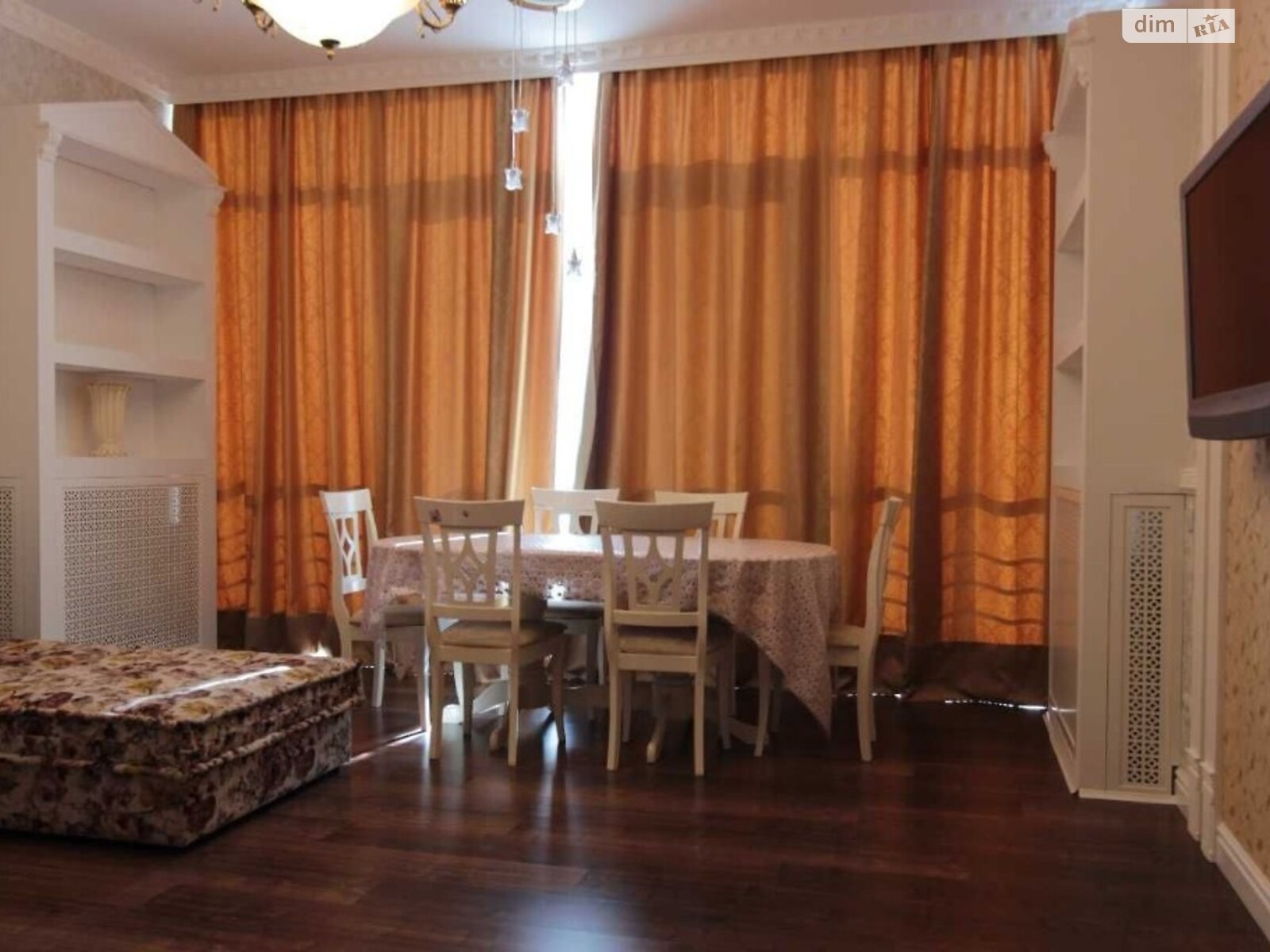 трехкомнатная квартира с мебелью в Днепре, район Центральный, на спуск Крутогорный 28 в аренду на долгий срок помесячно фото 1