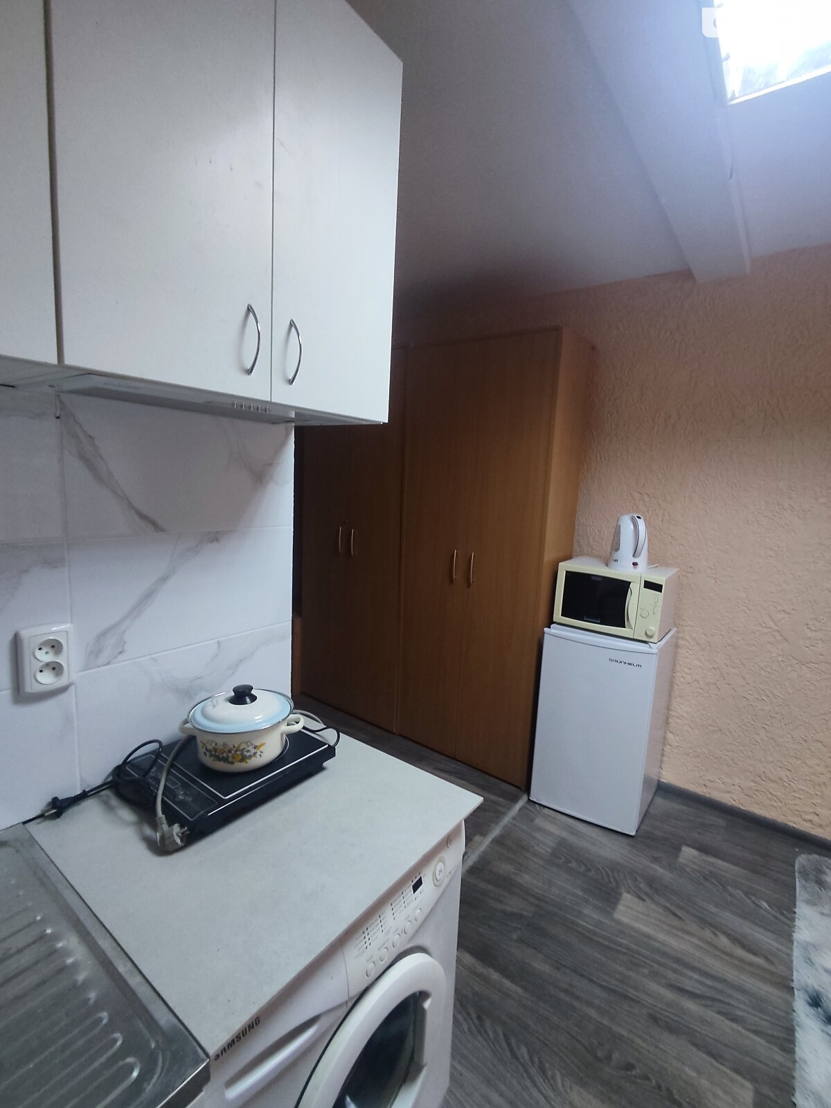 однокімнатна квартира в Дніпрі, район Центральний, на вул. Січеславська Набережна 6 в довготривалу оренду помісячно фото 1 однокімнатна квартира в Дніпрі, район Центральний, на вул. Січеславська Набережна 6 в довготривалу оренду помісячно фото 1