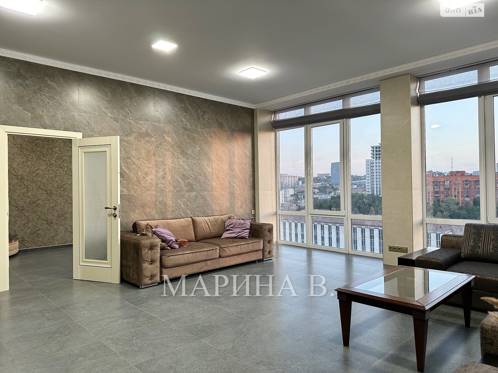 двухкомнатная квартира в Днепре, район Центральный, на просп. Яворницкого Дмитрия 72 в аренду на долгий срок помесячно фото 1