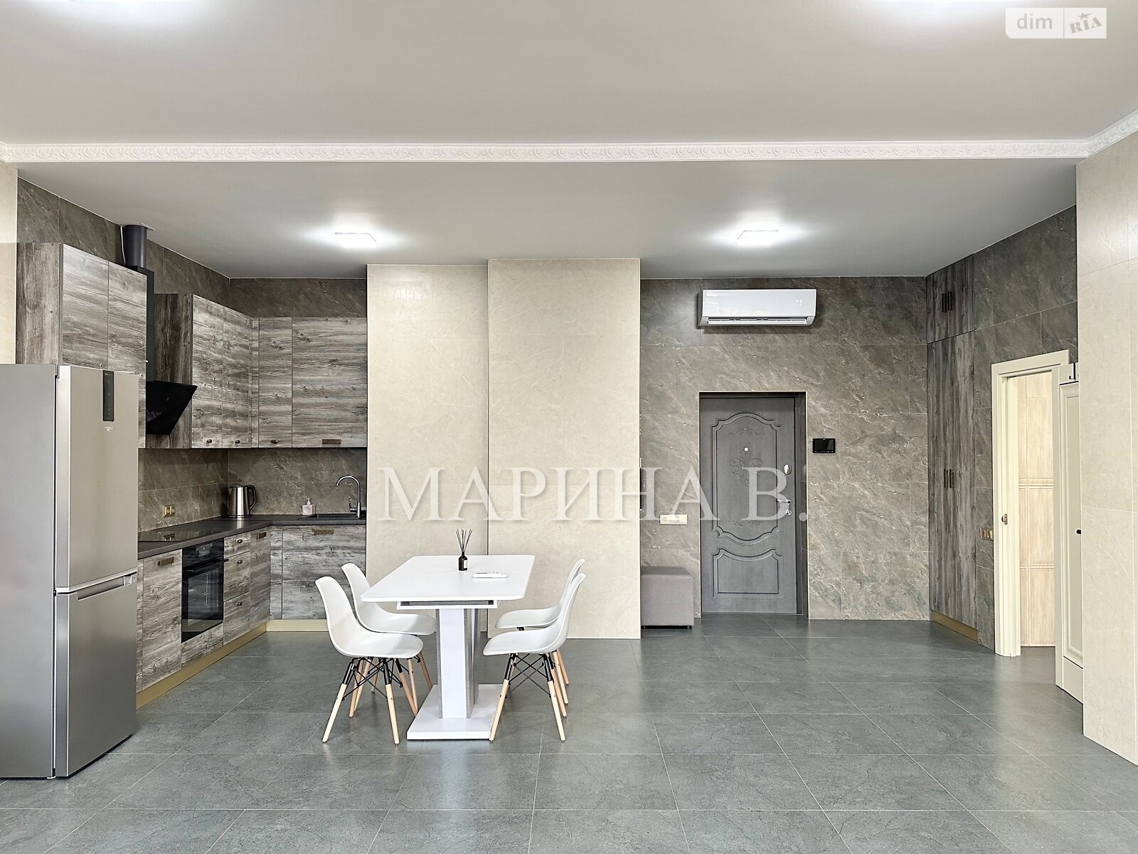 двухкомнатная квартира в Днепре, район Центральный, на просп. Яворницкого Дмитрия 72 в аренду на долгий срок помесячно фото 1