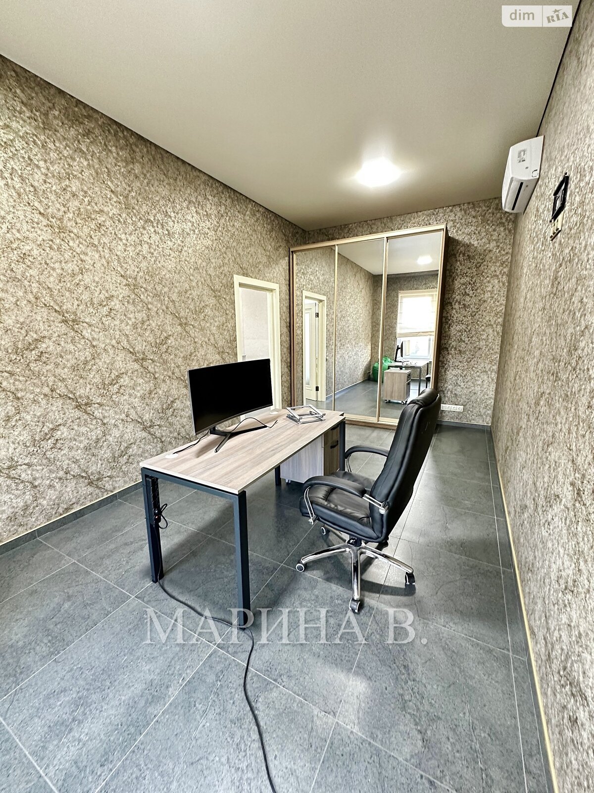 двухкомнатная квартира в Днепре, район Центральный, на просп. Яворницкого Дмитрия 72 в аренду на долгий срок помесячно фото 1