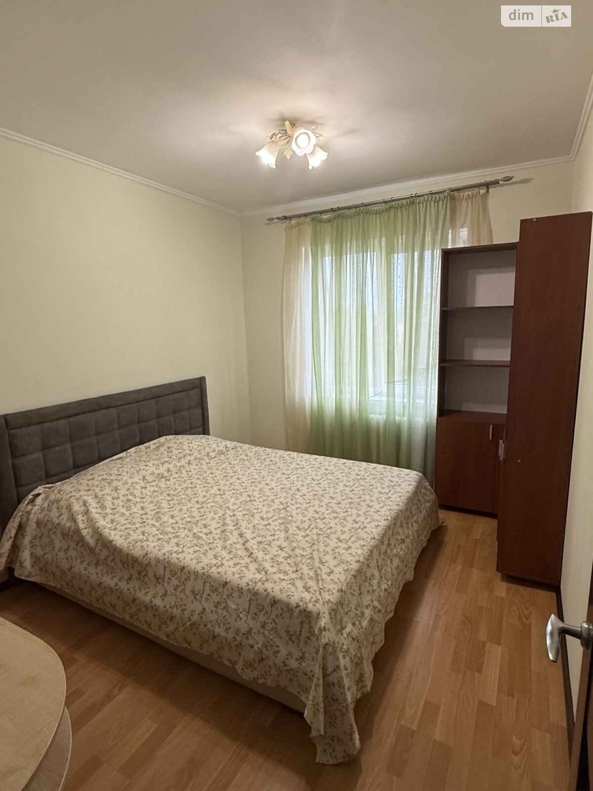 трехкомнатная квартира в Днепре, район Воронцова, на ул. Каруны 45 в аренду на долгий срок помесячно фото 1 трехкомнатная квартира в Днепре, район Воронцова, на ул. Каруны 45 в аренду на долгий срок помесячно фото 1