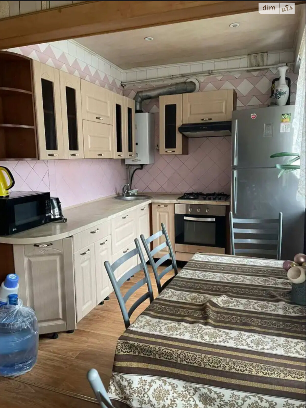 трикімнатна квартира в Дніпрі, район Воронцова, на просп. Слобожанський 1, кв. 35 в довготривалу оренду помісячно фото 1 трикімнатна квартира в Дніпрі, район Воронцова, на просп. Слобожанський 1, кв. 35 в довготривалу оренду помісячно фото 1