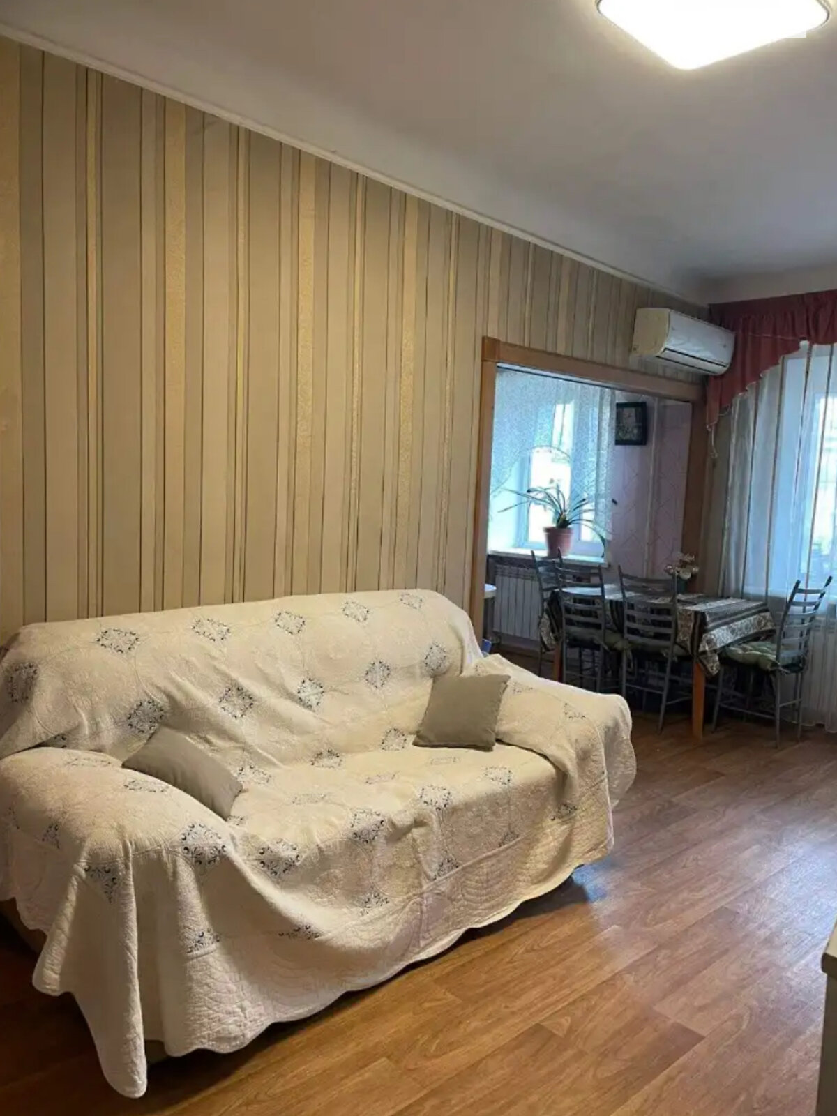 трикімнатна квартира в Дніпрі, район Воронцова, на просп. Слобожанський 1, кв. 35 в довготривалу оренду помісячно фото 1 трикімнатна квартира в Дніпрі, район Воронцова, на просп. Слобожанський 1, кв. 35 в довготривалу оренду помісячно фото 1