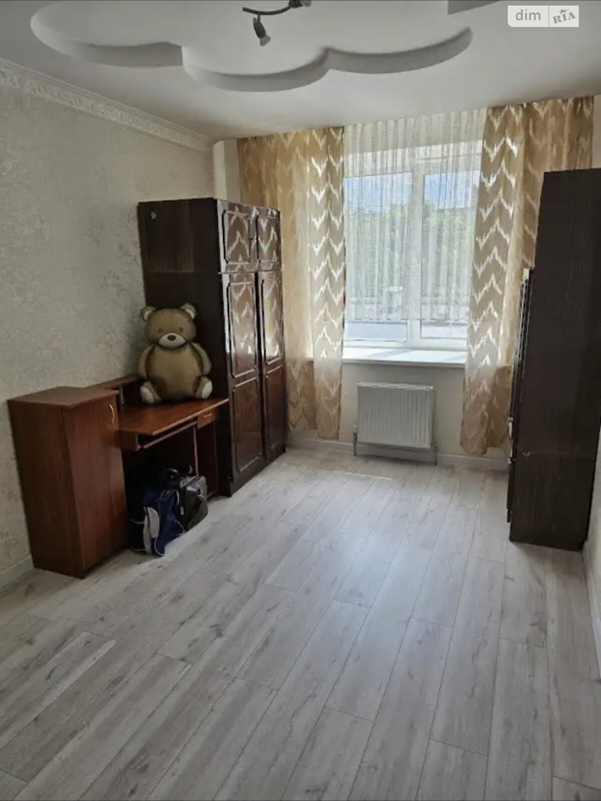 трикімнатна квартира в Дніпрі, район Індустріальний, на просп. Слобожанський, кв. 194 в довготривалу оренду помісячно фото 1 трикімнатна квартира в Дніпрі, район Індустріальний, на просп. Слобожанський, кв. 194 в довготривалу оренду помісячно фото 1