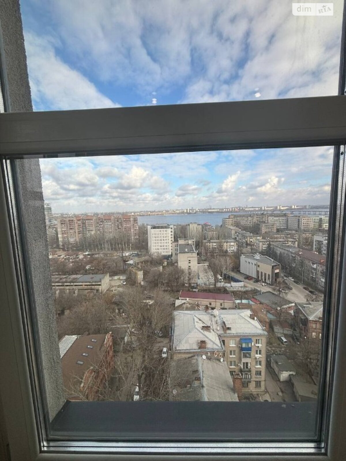 трехкомнатная квартира в Днепре, район Центр, на просп. Яворницкого Дмитрия 72Б в аренду на долгий срок помесячно фото 1 трехкомнатная квартира в Днепре, район Центр, на просп. Яворницкого Дмитрия 72Б в аренду на долгий срок помесячно фото 1