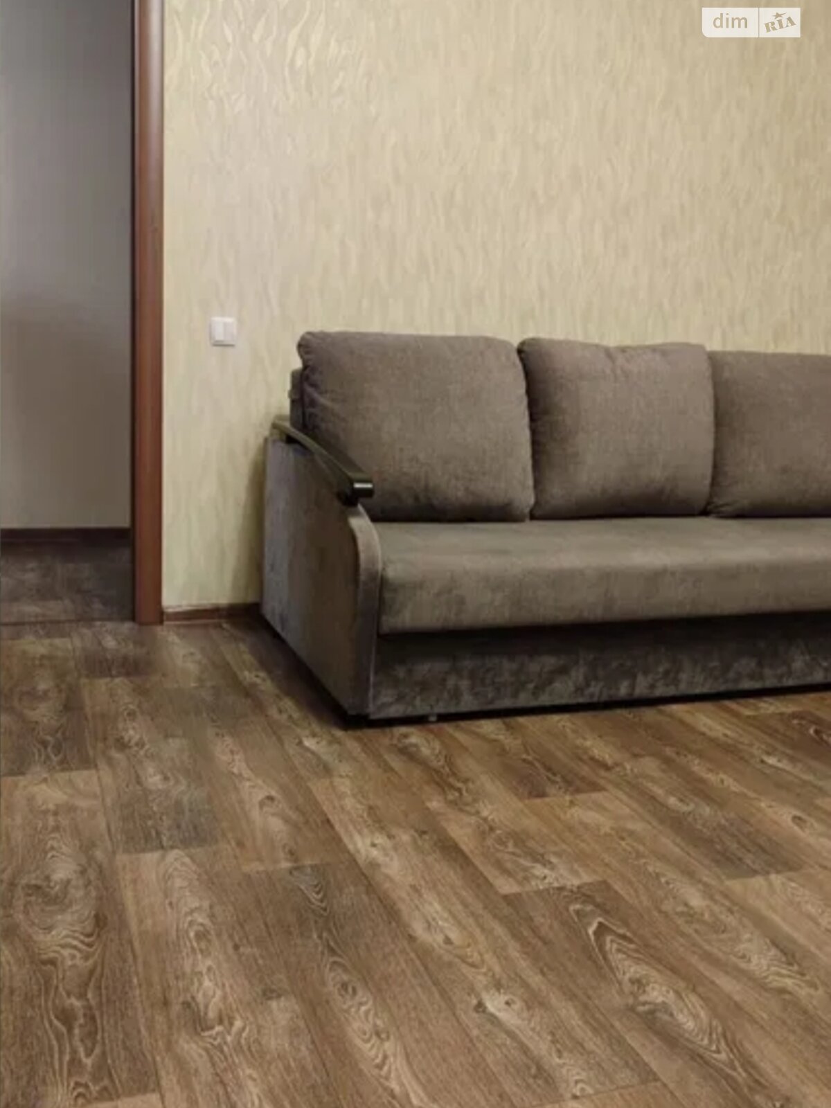 трикімнатна квартира в Дніпрі, район Західний, на вул. Галицького Данила 71 в довготривалу оренду помісячно фото 1 трикімнатна квартира в Дніпрі, район Західний, на вул. Галицького Данила 71 в довготривалу оренду помісячно фото 1
