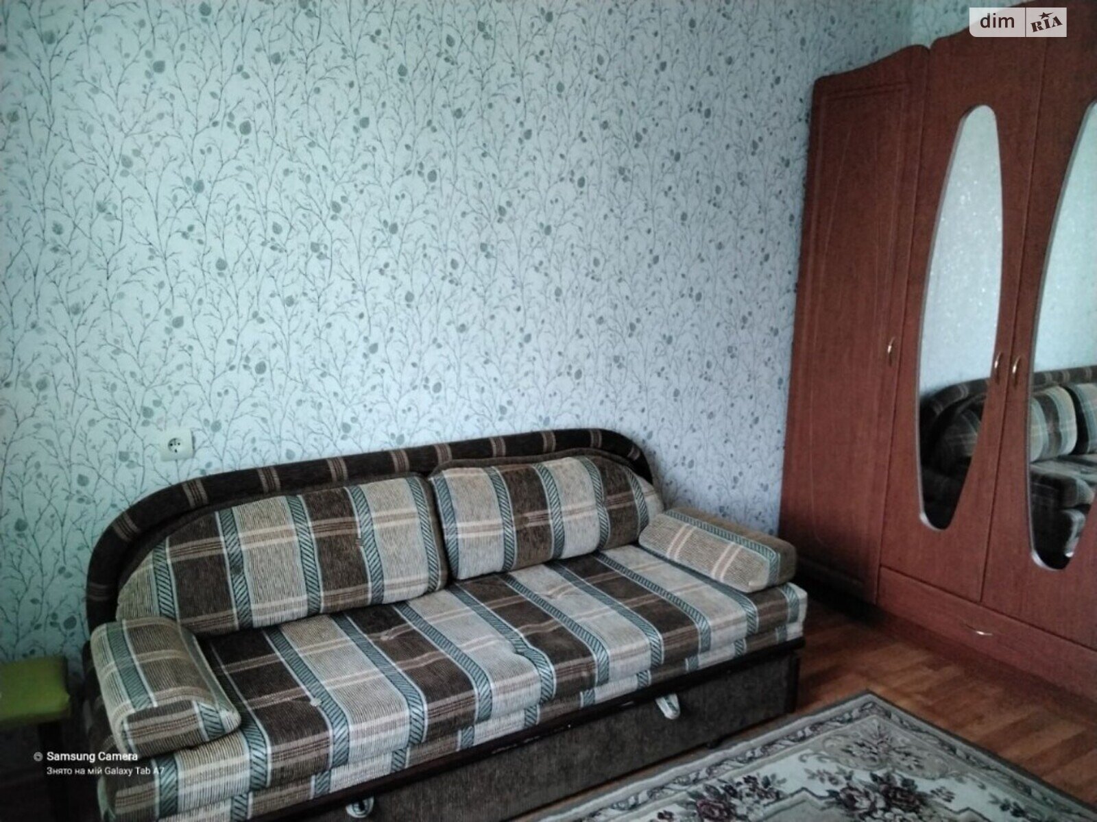 трехкомнатная квартира с мебелью в Днепре, район Победа-5, на просп. Героев в аренду на долгий срок помесячно фото 1