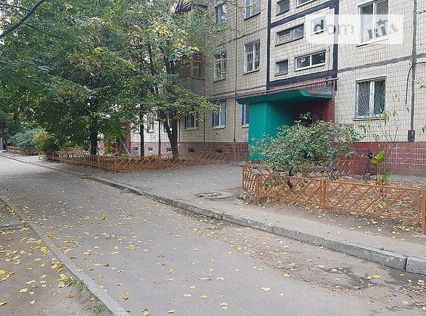 трехкомнатная квартира с мебелью в Днепропетровске, район Индустриальный, на ул. Березинская 24, в аренду на долгий срок помесячно фото 1 трехкомнатная квартира с мебелью в Днепропетровске, район Индустриальный, на ул. Березинская 24, в аренду на долгий срок помесячно фото 1