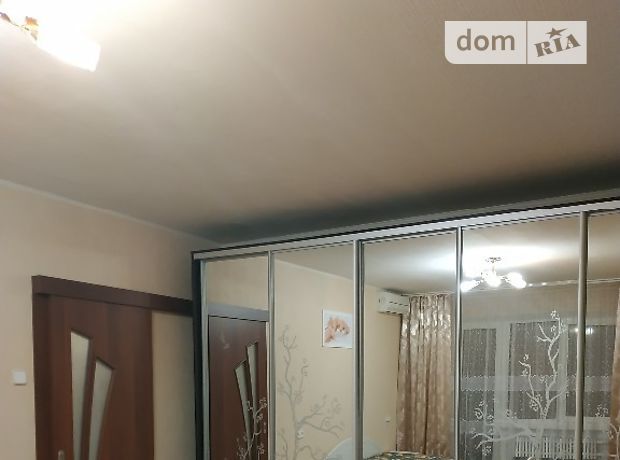 однокомнатная квартира в Днепре, район Тополь, в аренду на долгий срок помесячно фото 1 однокомнатная квартира в Днепре, район Тополь, в аренду на долгий срок помесячно фото 1