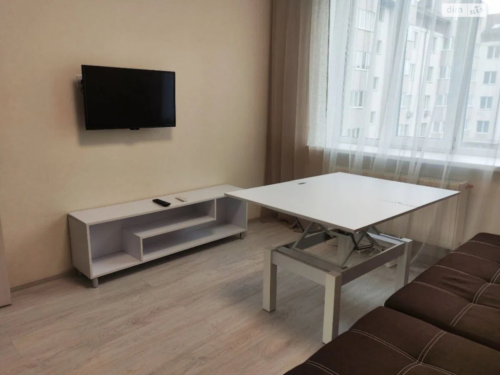 однокімнатна квартира в Гатне, на бул. Приозерний 3 в довготривалу оренду помісячно фото 1 однокімнатна квартира в Гатне, на бул. Приозерний 3 в довготривалу оренду помісячно фото 1