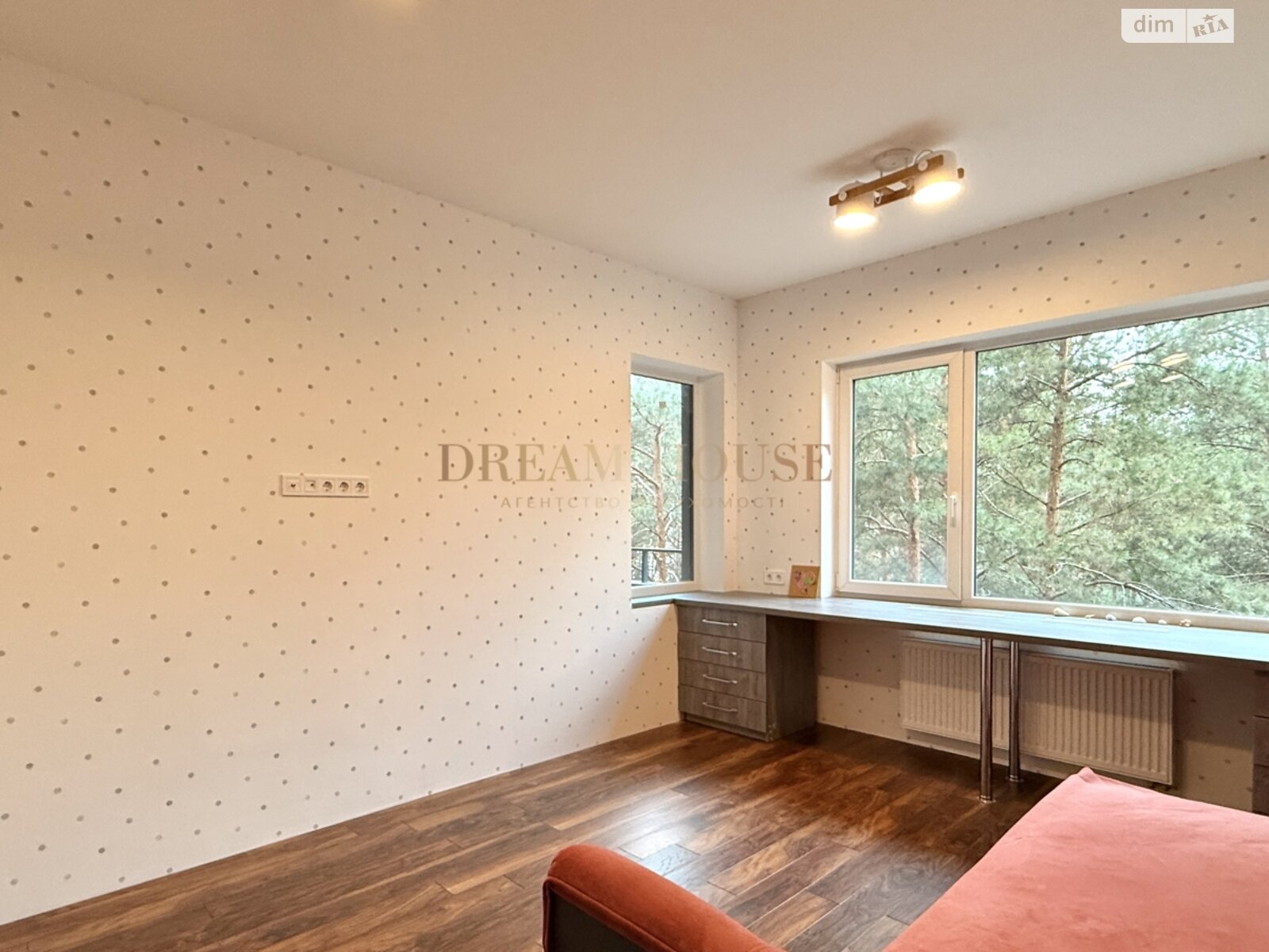 трехкомнатная квартира в Гостомеле, на пер. Богдана Ступки 3 в аренду на долгий срок помесячно фото 1