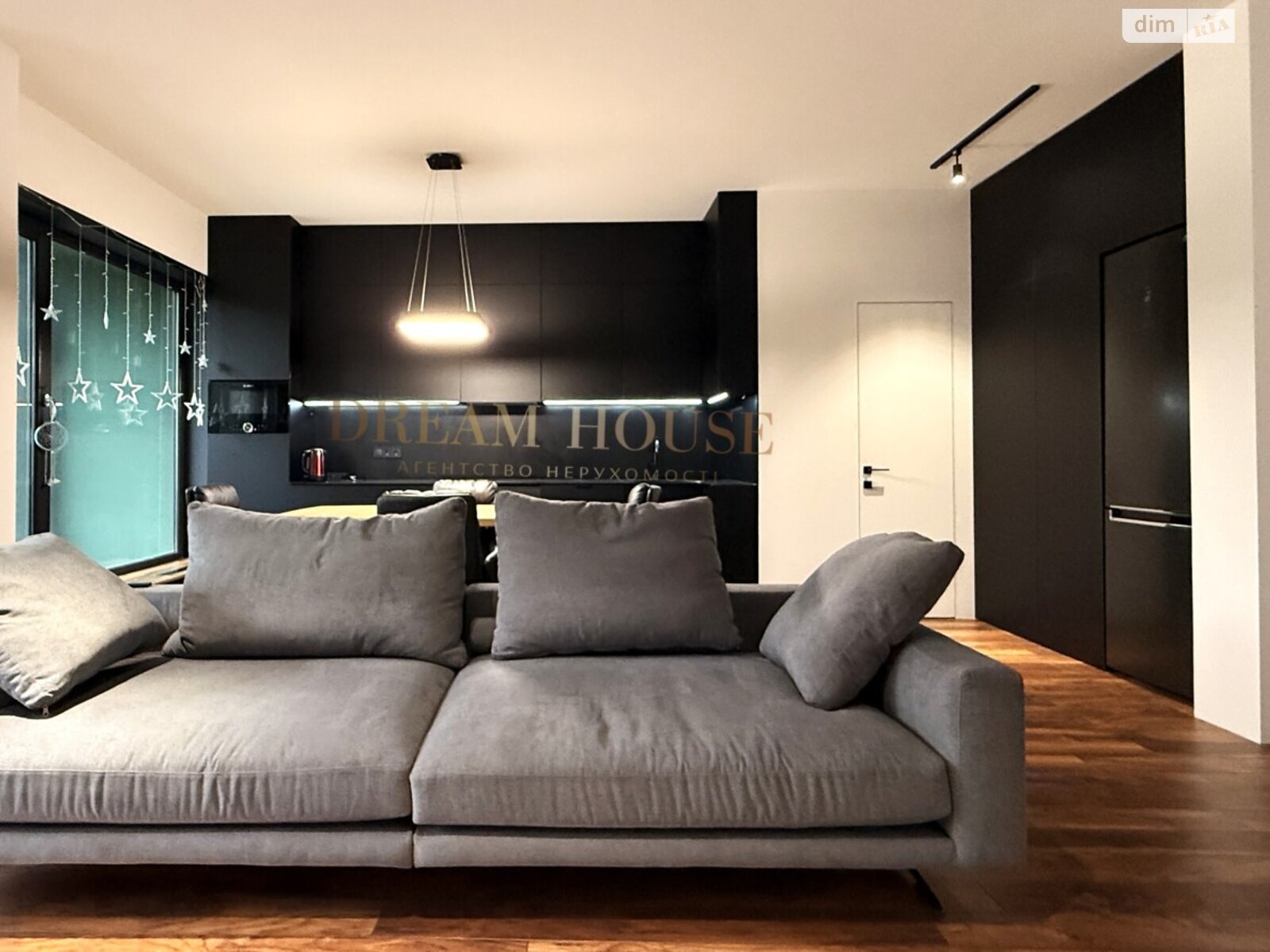 трехкомнатная квартира в Гостомеле, на пер. Богдана Ступки 3 в аренду на долгий срок помесячно фото 1