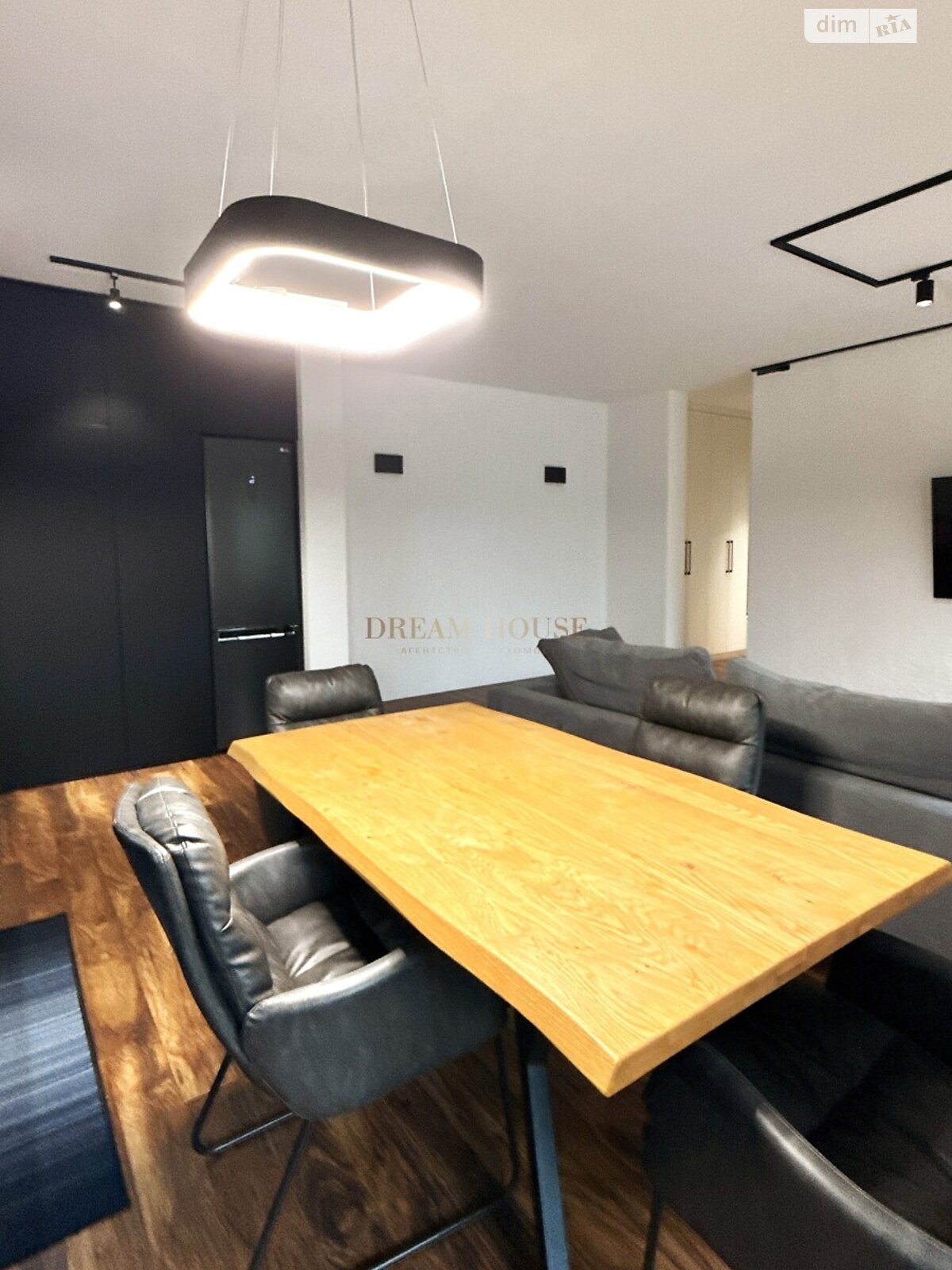 трехкомнатная квартира в Гостомеле, на пер. Богдана Ступки 3 в аренду на долгий срок помесячно фото 1