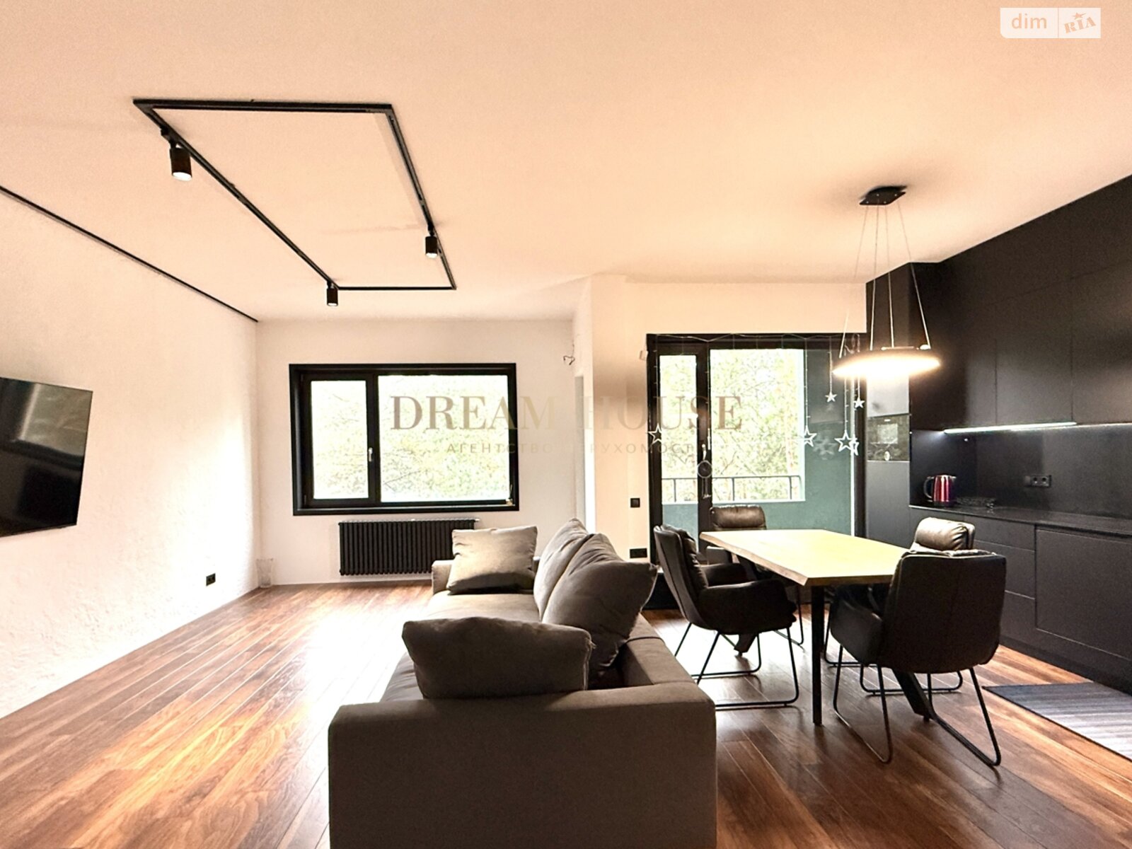 трехкомнатная квартира в Гостомеле, на пер. Богдана Ступки 3 в аренду на долгий срок помесячно фото 1