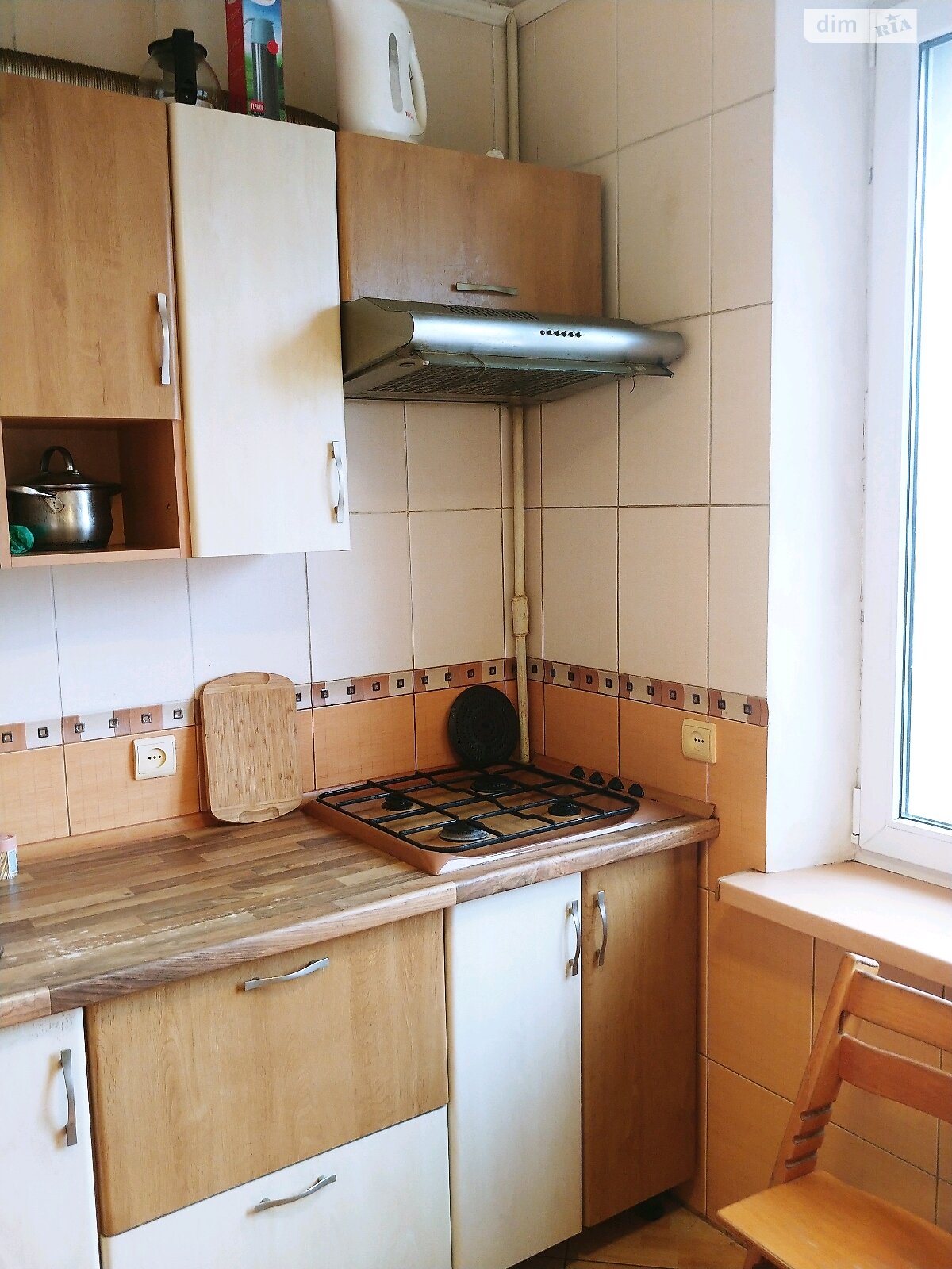 трехкомнатная квартира в Харькове, район 1-ый микрорайон, на ул. Защитников Неба в аренду на долгий срок помесячно фото 1 трехкомнатная квартира в Харькове, район 1-ый микрорайон, на ул. Защитников Неба в аренду на долгий срок помесячно фото 1