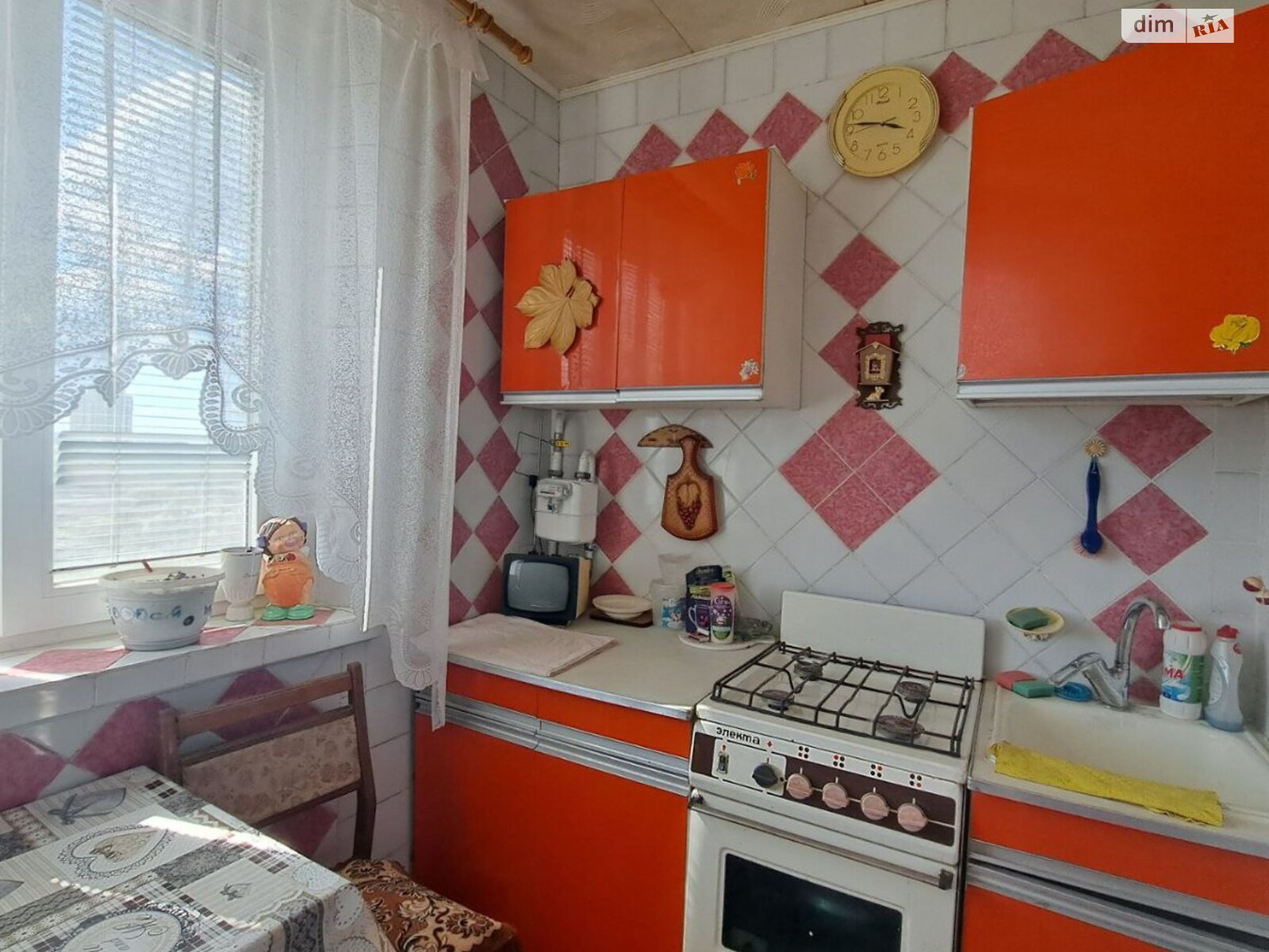 однокомнатная квартира в Харькове, район 335-ый микрорайон, на ул. Энвера Ахсарова 20А в аренду на долгий срок помесячно фото 1 однокомнатная квартира в Харькове, район 335-ый микрорайон, на ул. Энвера Ахсарова 20А в аренду на долгий срок помесячно фото 1