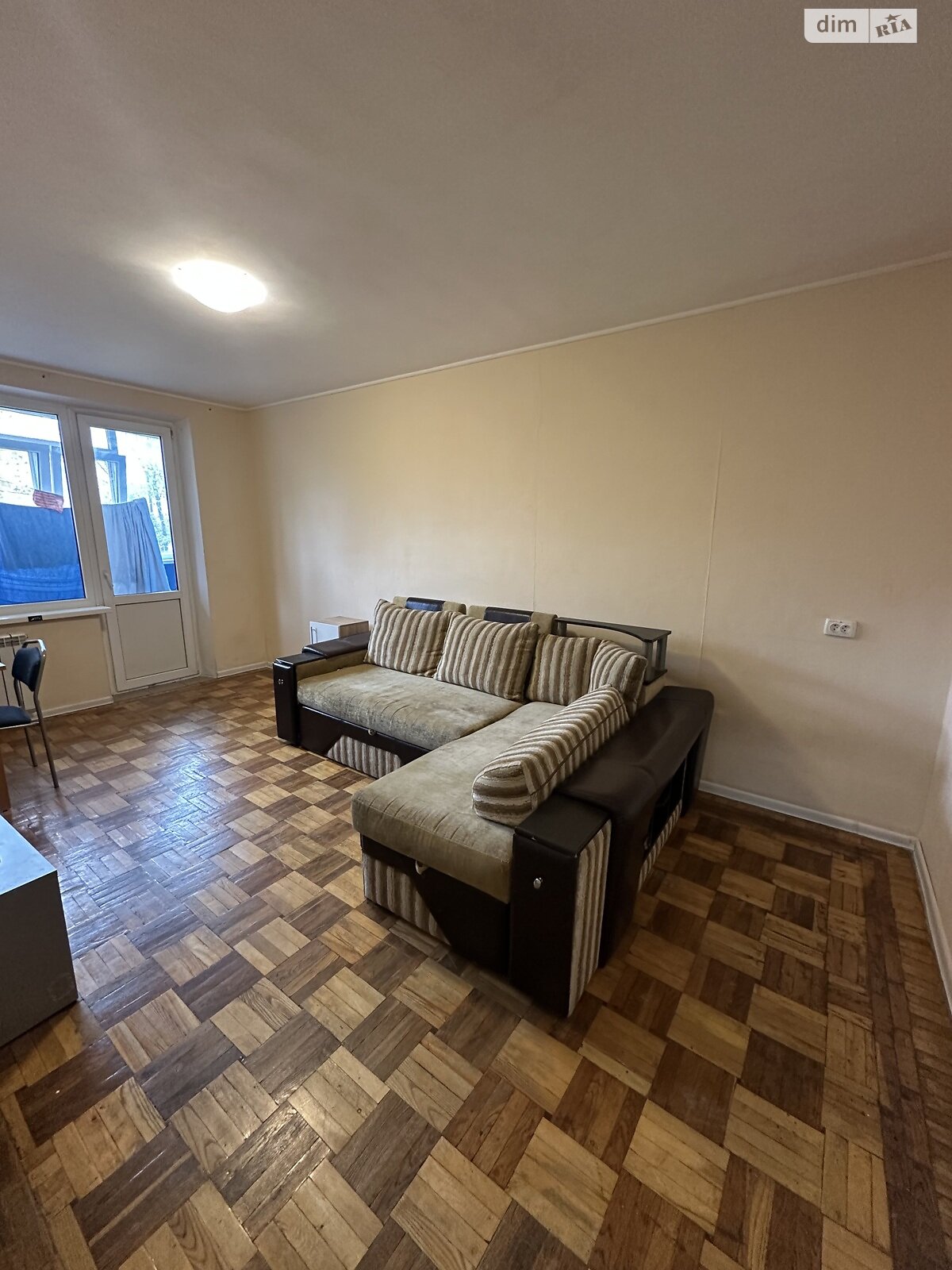 двухкомнатная квартира в Харькове, район 339-ый микрорайон, на просп. Победы 61 в аренду на долгий срок помесячно фото 1 двухкомнатная квартира в Харькове, район 339-ый микрорайон, на просп. Победы 61 в аренду на долгий срок помесячно фото 1