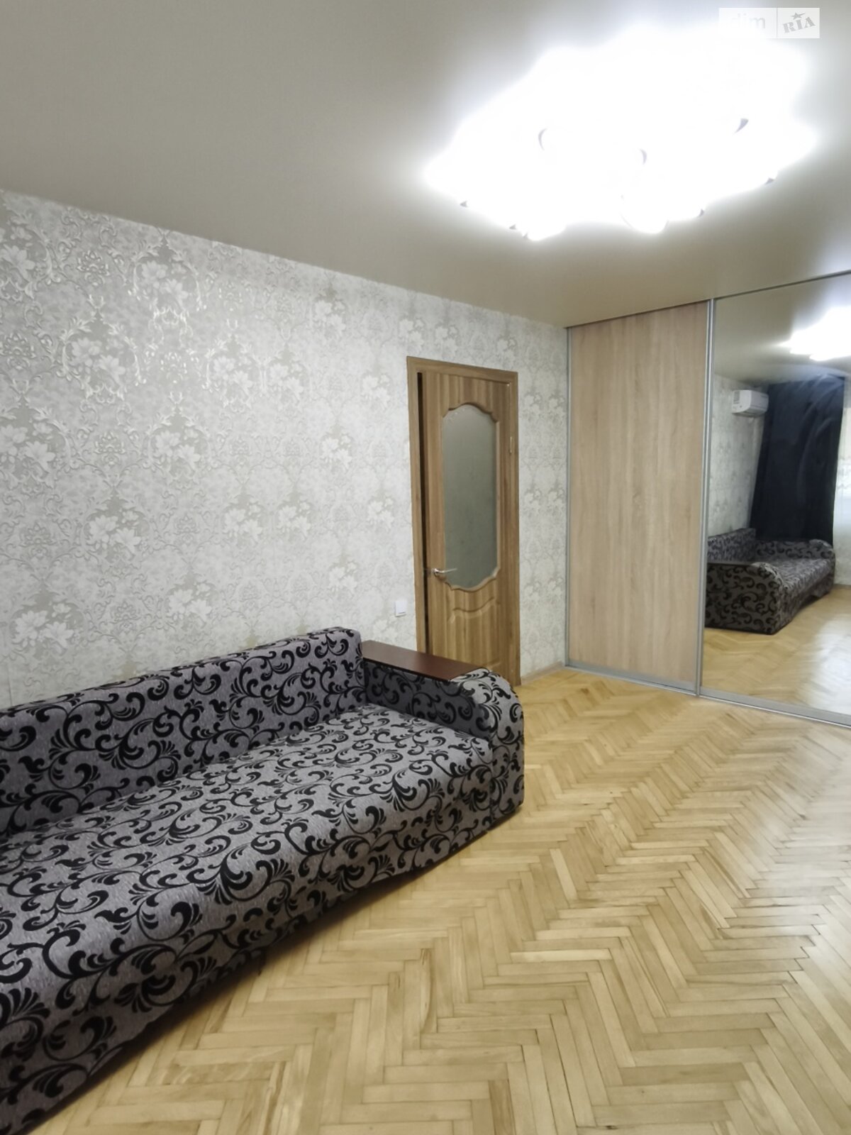 однокомнатная квартира в Харькове, район 5-ый микрорайон, на ул. Алексея Деревянко 18 в аренду на долгий срок помесячно фото 1