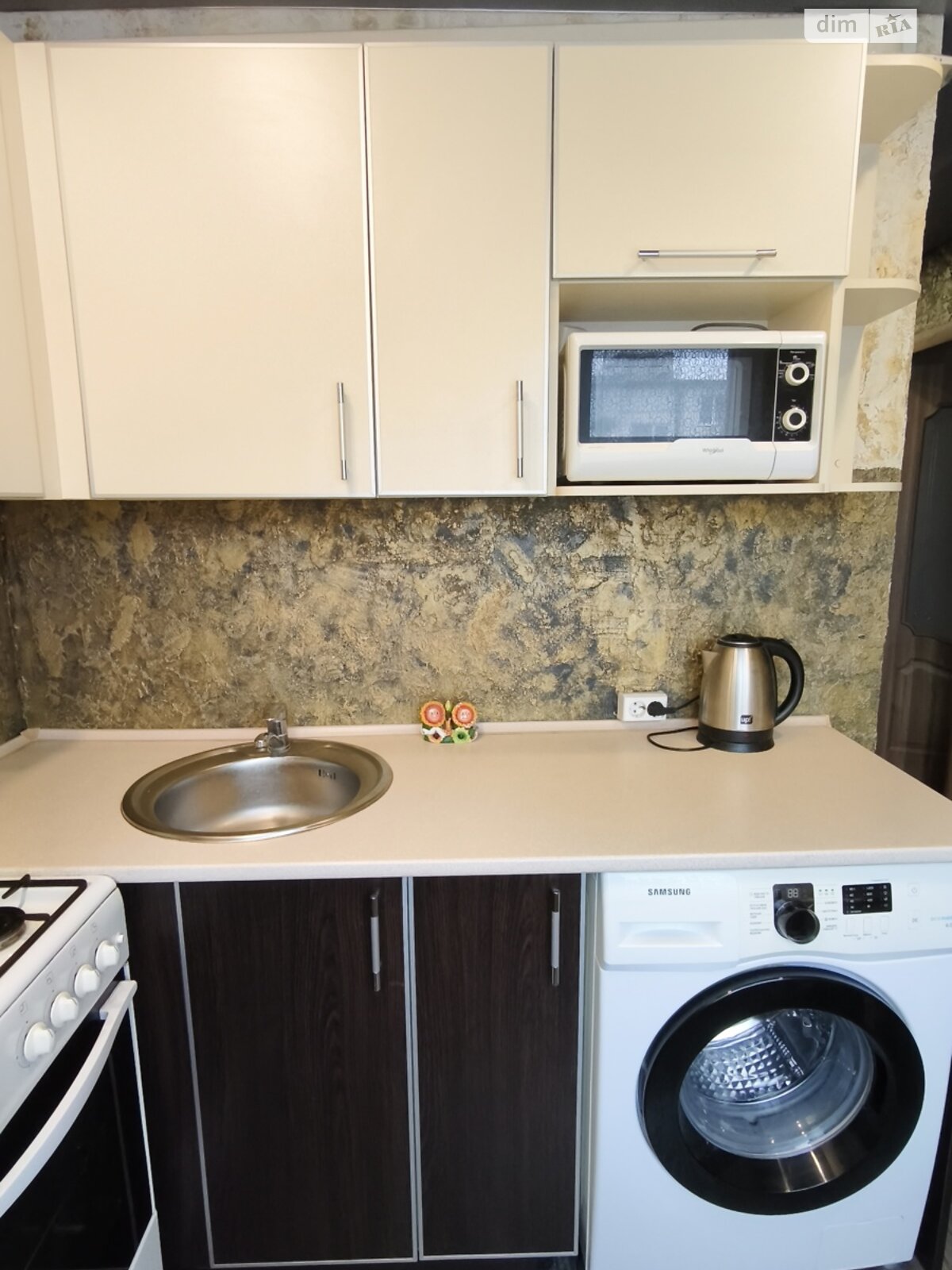 однокомнатная квартира в Харькове, район 5-ый микрорайон, на ул. Алексея Деревянко 18 в аренду на долгий срок помесячно фото 1