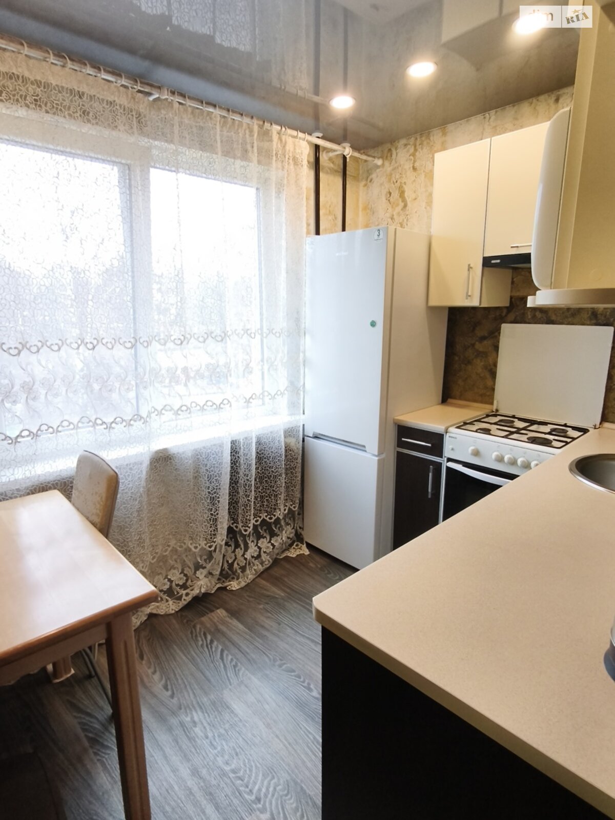 однокомнатная квартира в Харькове, район 5-ый микрорайон, на ул. Алексея Деревянко 18 в аренду на долгий срок помесячно фото 1